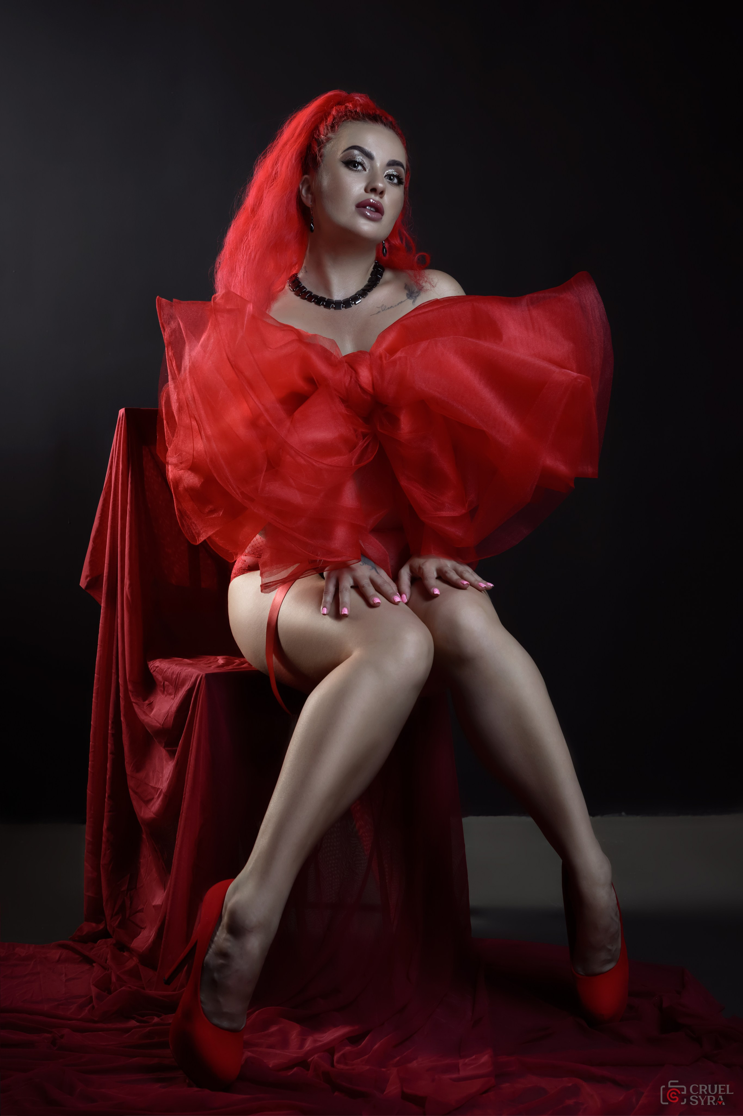 The Present. Cruelsyra —фотограф в Хабаровске. Портретная и фэшн съемка