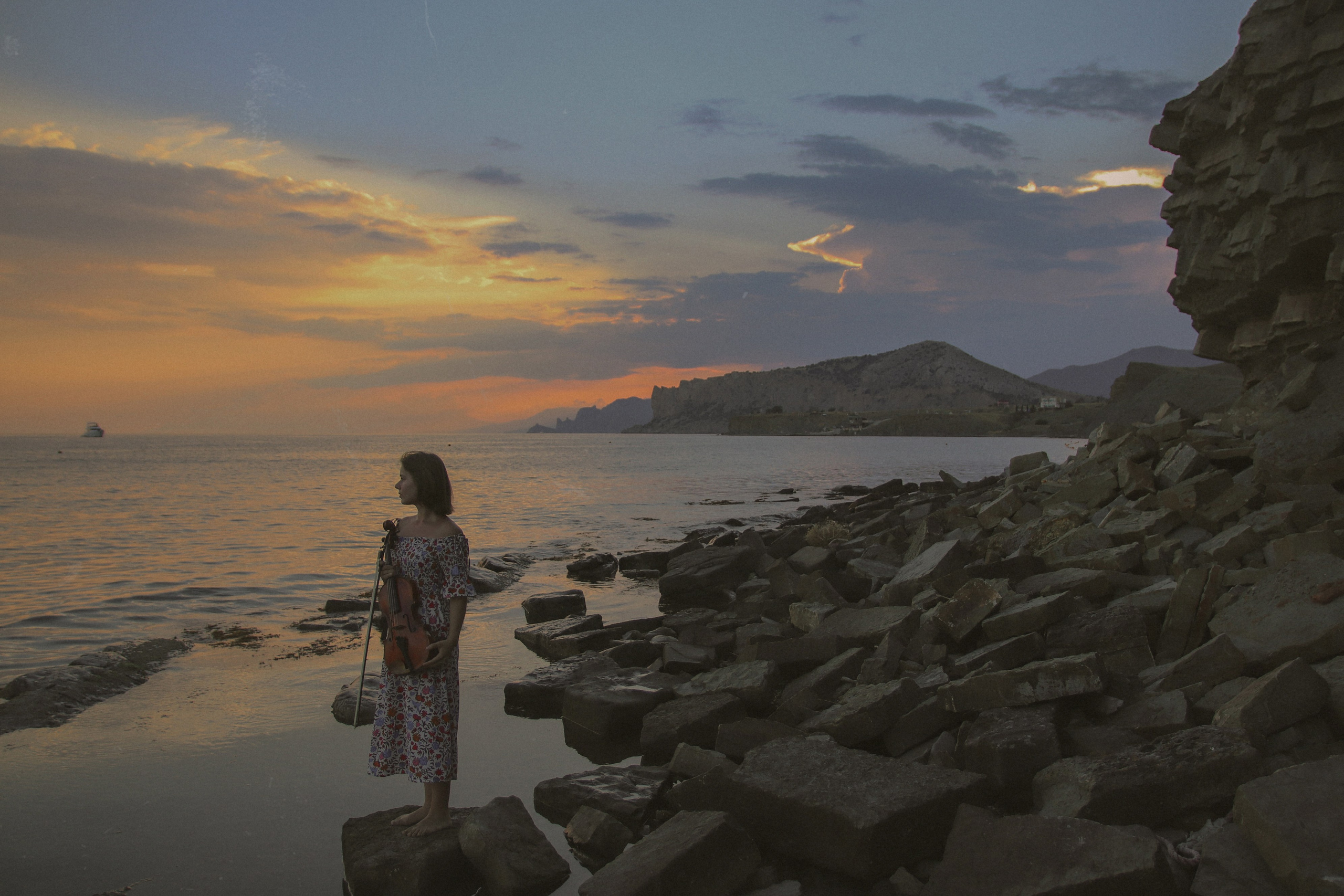 Индивидуальная фотосессия на море. Фотограф в Севастополе и в Крыму