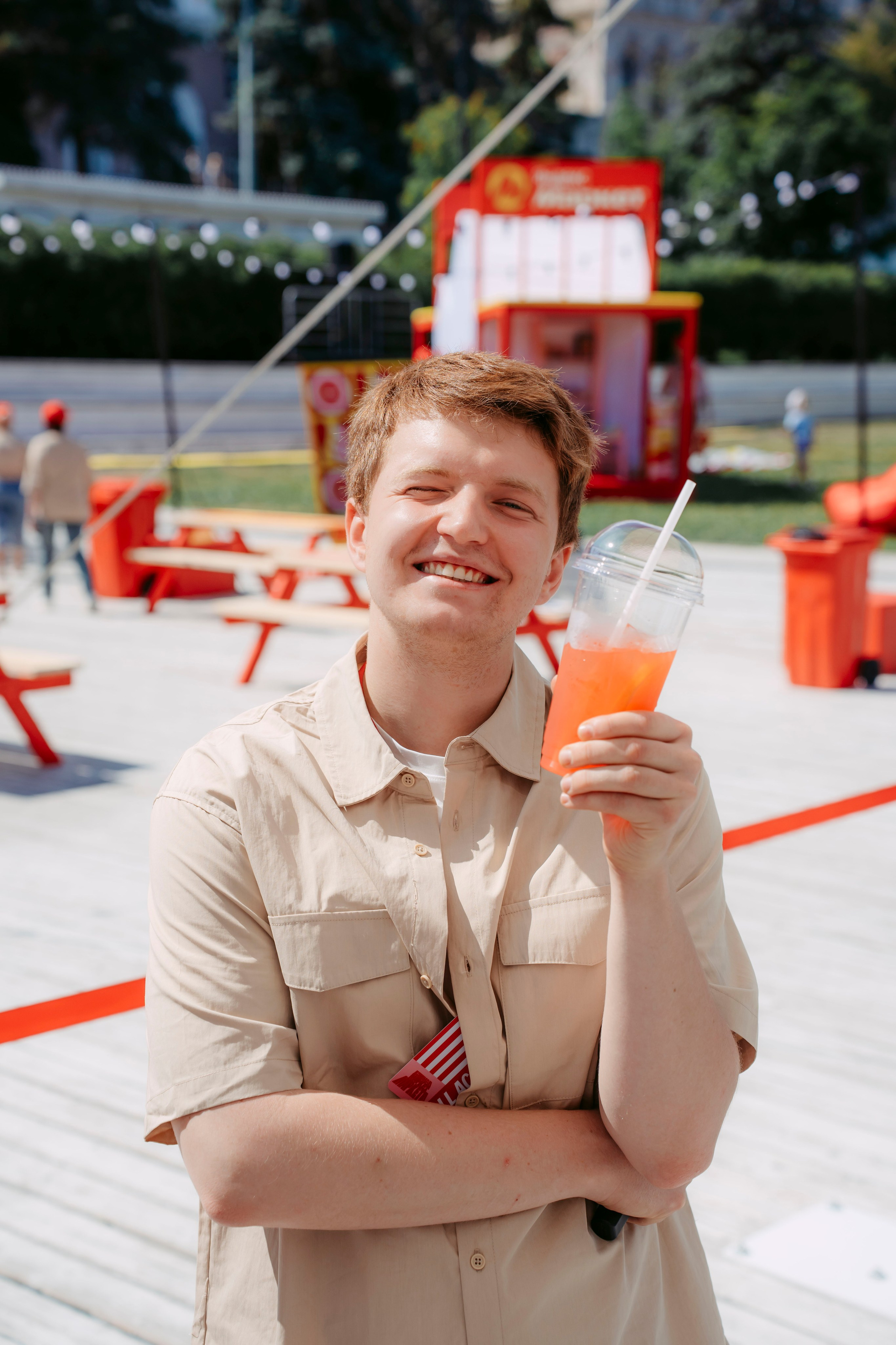 Маркет Маркета. Вечеринка блогеров / 2025. Саша Копылов, фотограф в Казани