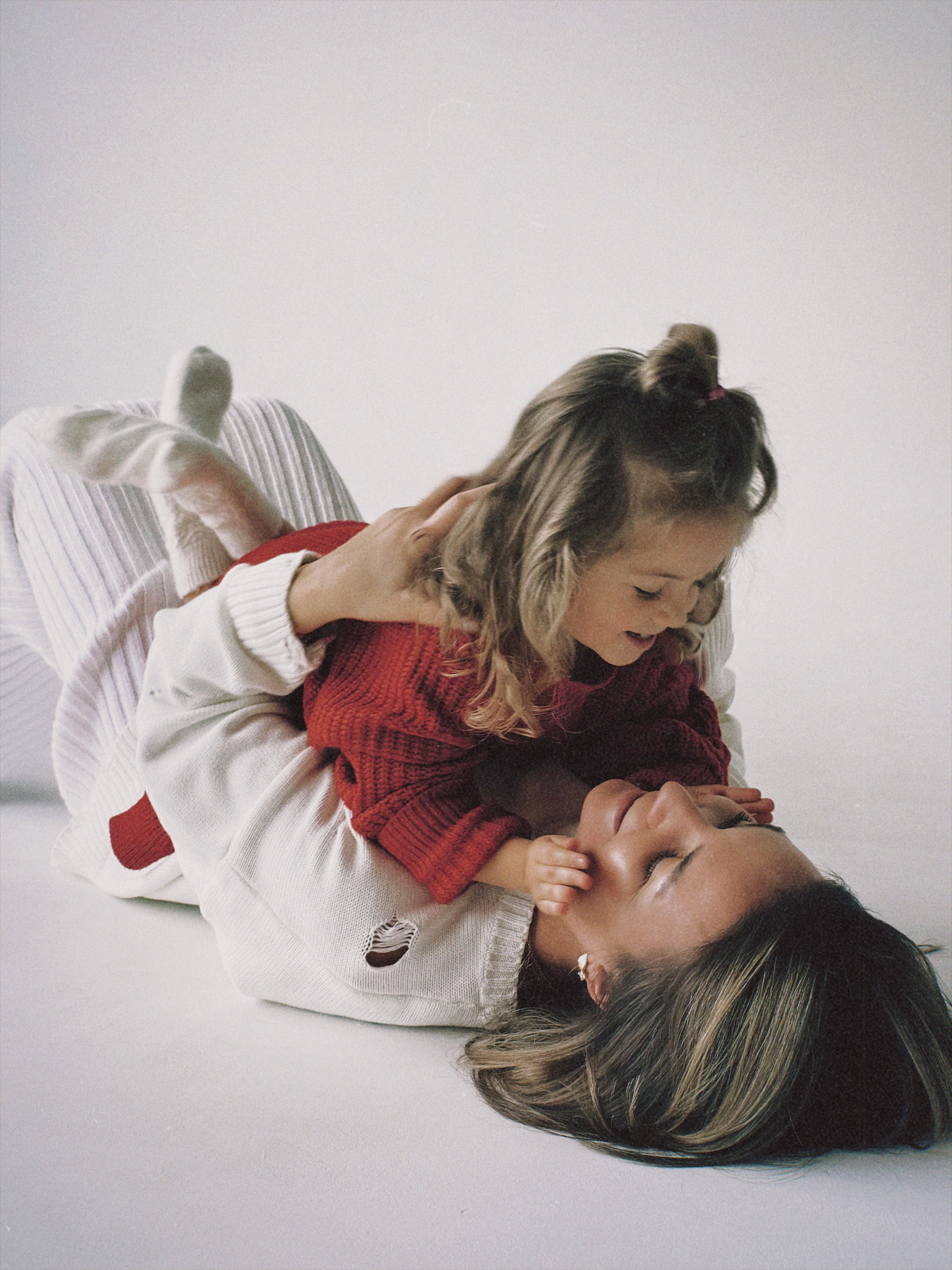 История мамы и дочки 🥹❤️. Чувственный мобильный фотограф в Казани и Сочи Дьяченко Дарья