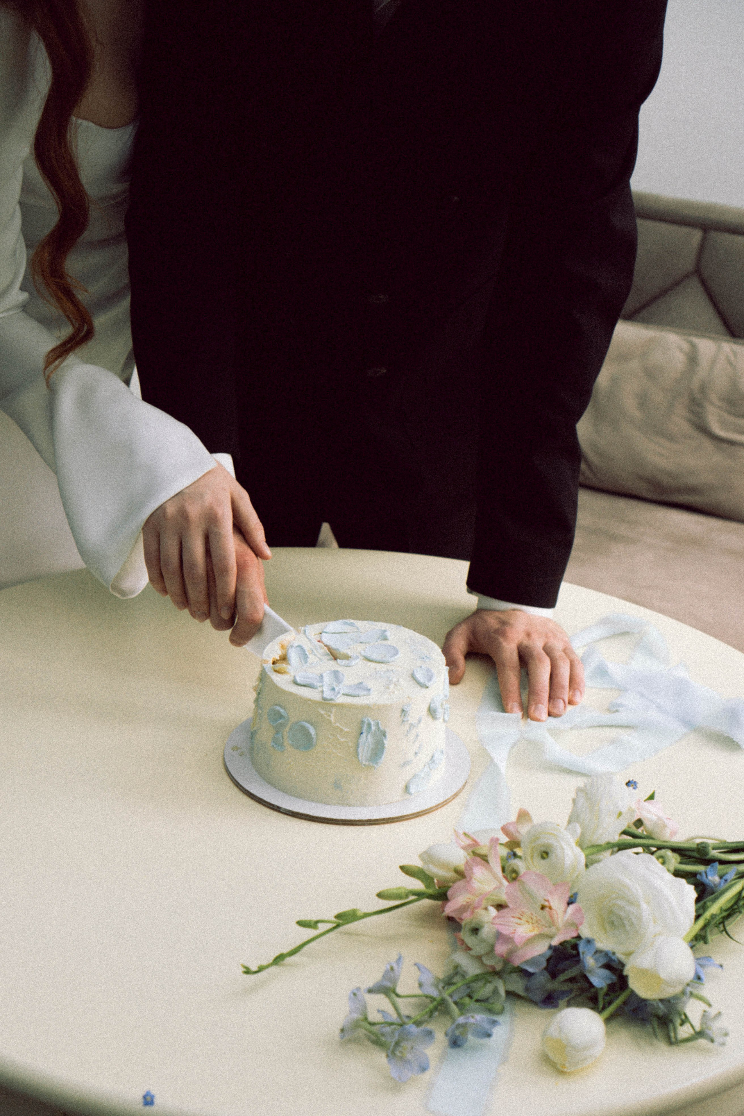 СВАДЕБНАЯ СЬЕМКА В ОТЕЛЕ. СБОРЫ ЖЕНИХА И НЕВЕСТЫ И ТАКЖЕ ТОР И ПОДГОТОВКА К ПРОГУЛКЕ. Профессиональный фотограф, Санкт-Петербург — Виктория Богомолова