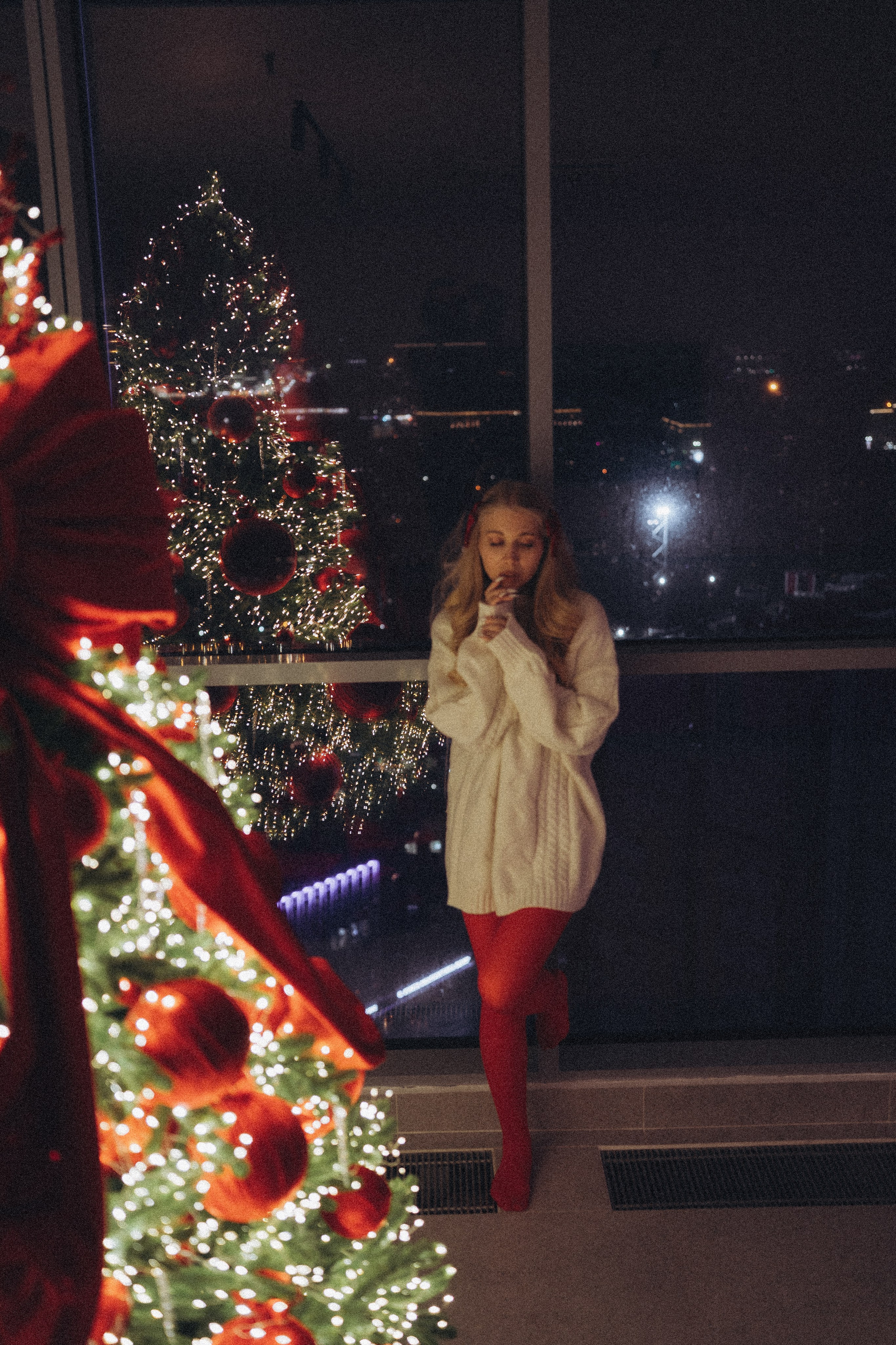 ФОТОСЕССИЯ К НОВОМУ ГОДУ В СТУДИИ С ЕЛОЧКОЙ КРАСИВЫЙ ОБРАЗ. Профессиональный фотограф, Санкт-Петербург — Виктория Богомолова