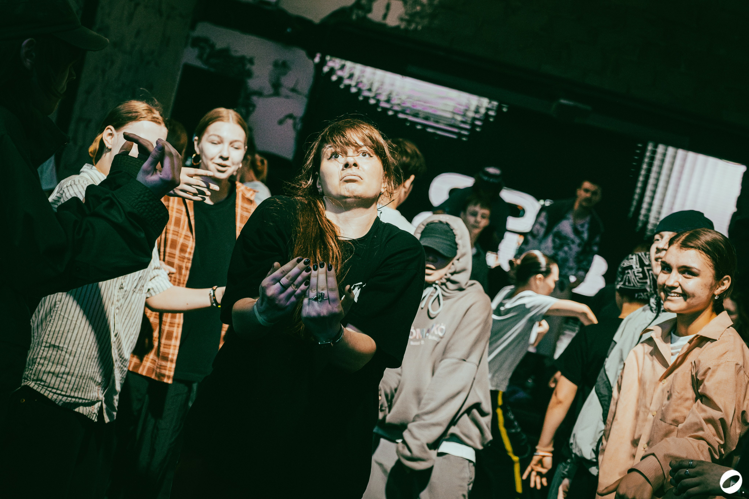 ODD.CLUB 04/04 (@youlovebu). Соня бу тебя сфоткала