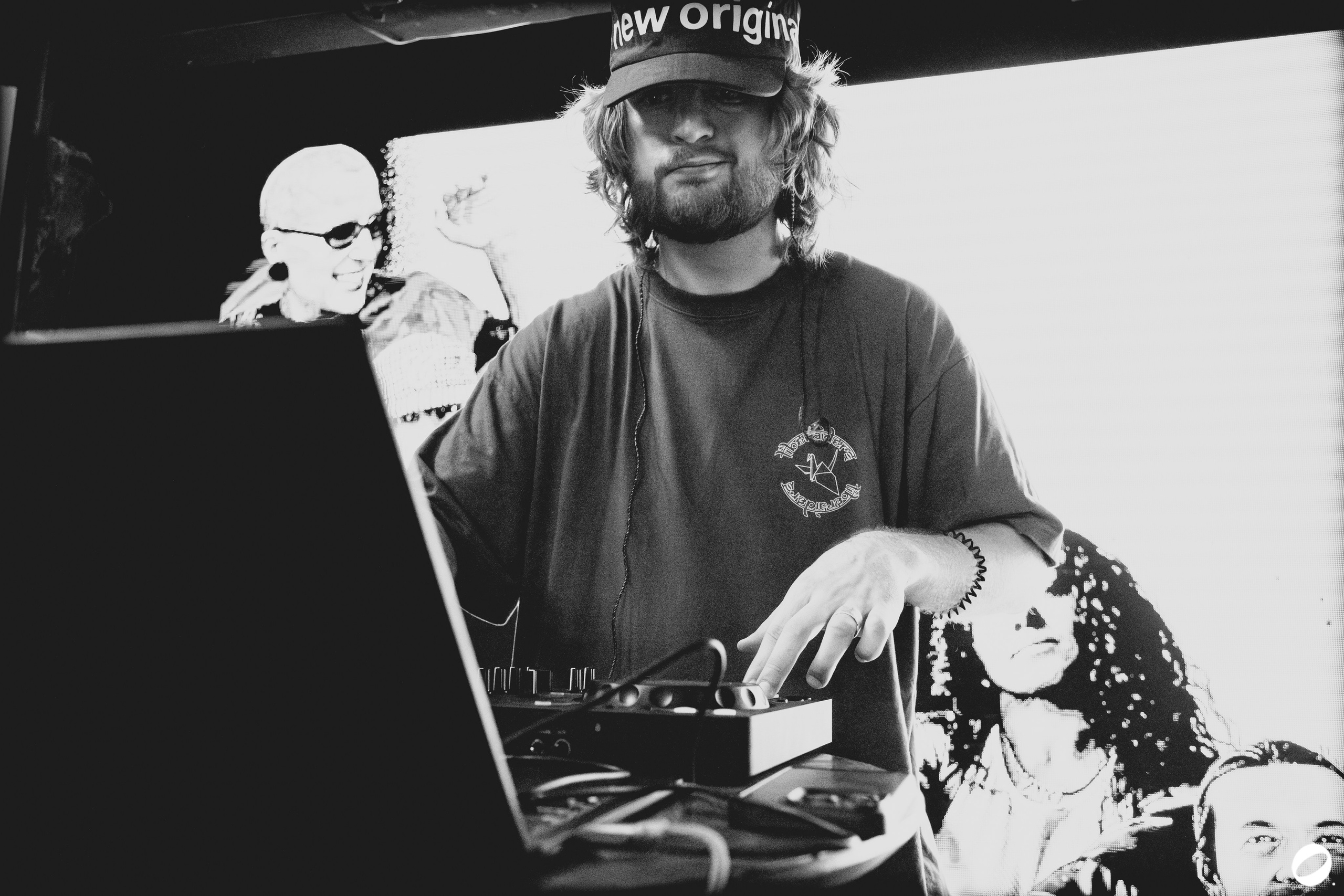 ODD.CLUB 04/04 (@youlovebu). Соня бу тебя сфоткала