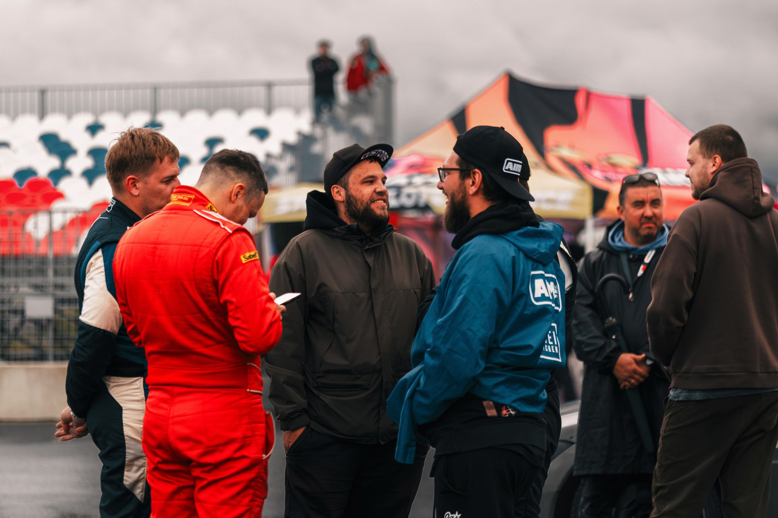 IDDC Этап 2: Бетонный Колизей и блогеры в деле