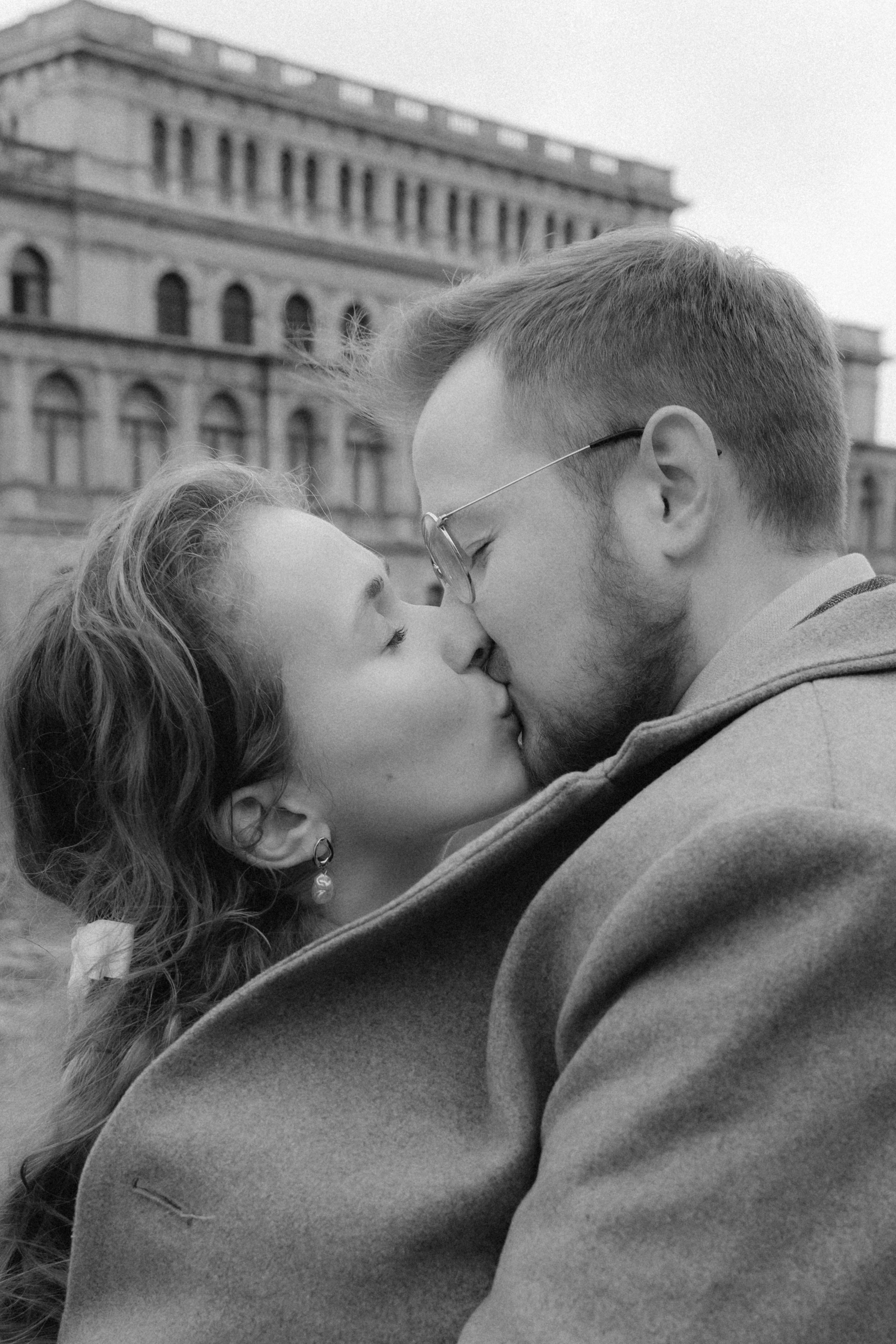 Фотосессия lovestory Калининград на острове Канта. Портретный фотограф в Калининграде Рита Холодова