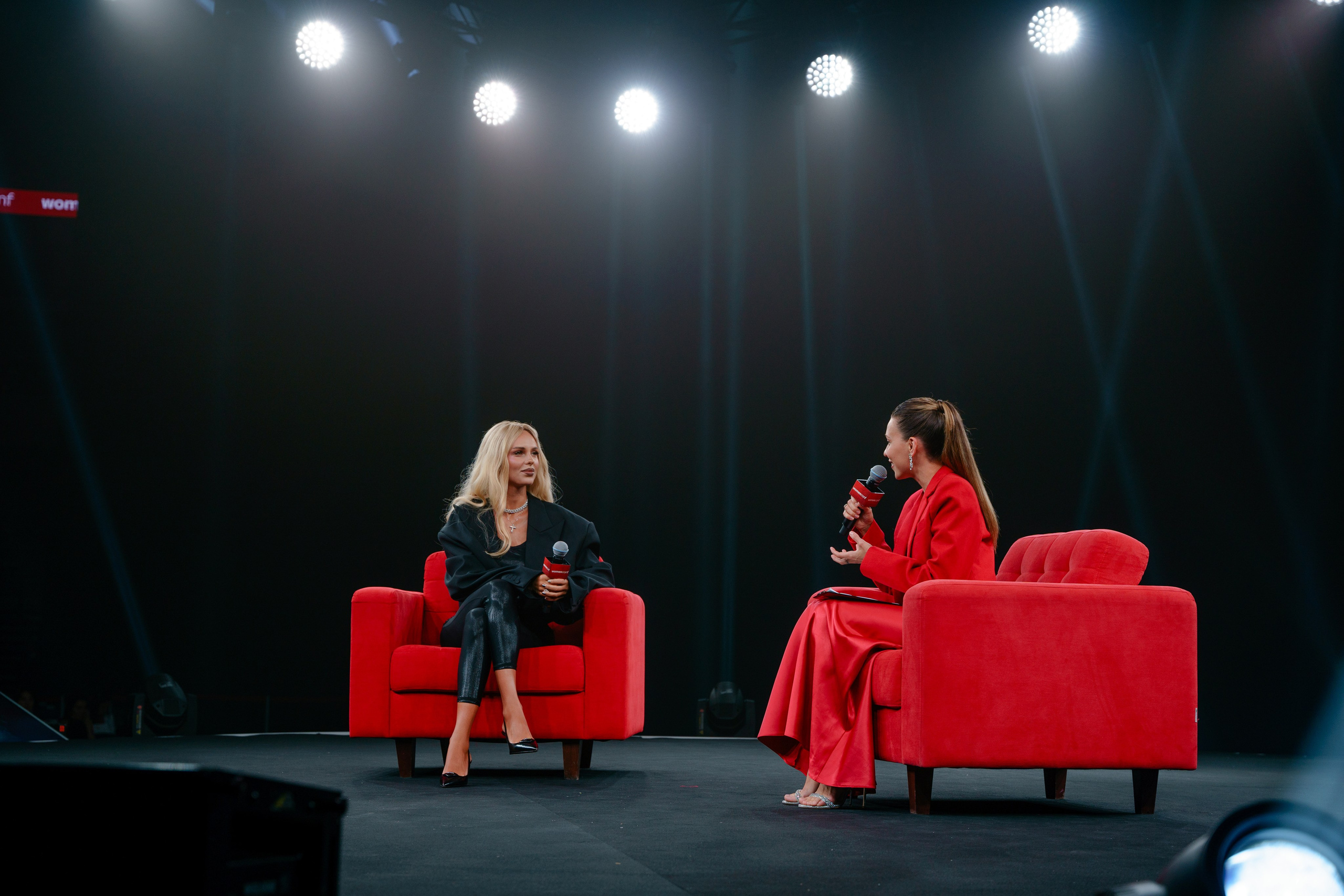 Фотограф на самую масштабную женскую конференцию в России WomenConf. Репортажный фотограф Москва Сергей Дружинин