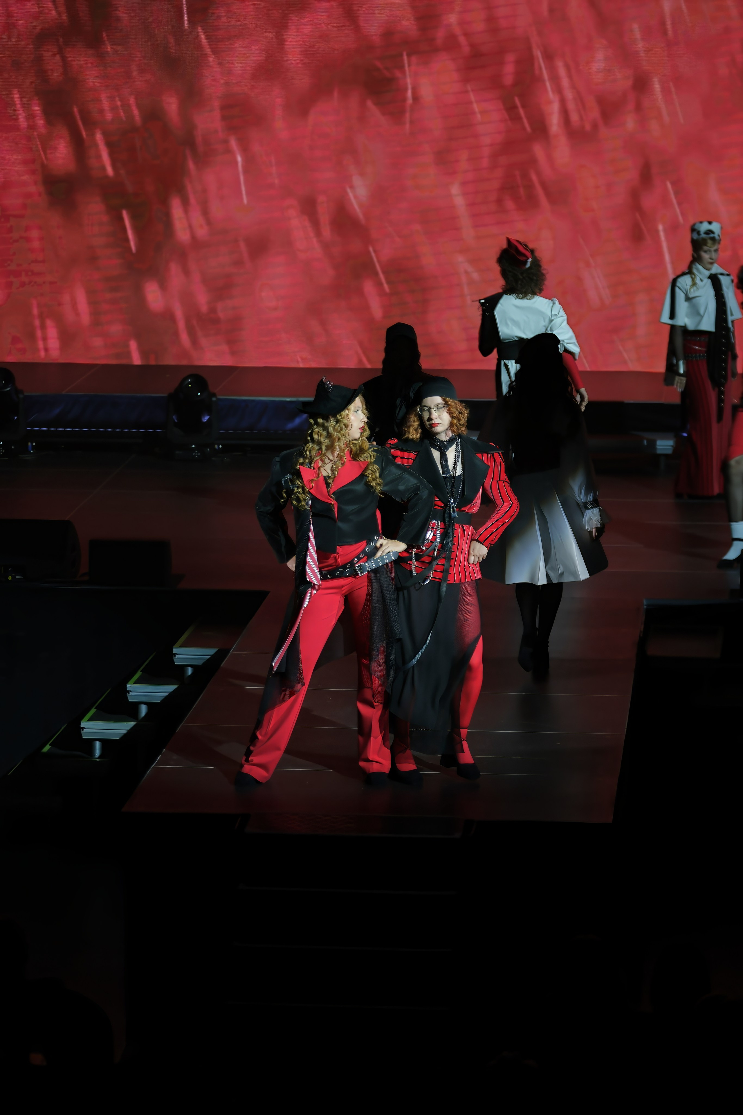 Подиумный спектакль «Стиль Надежды». Добро пожаловать в студию «Цифровой скульптор»  где искусство встречается с технологиями!