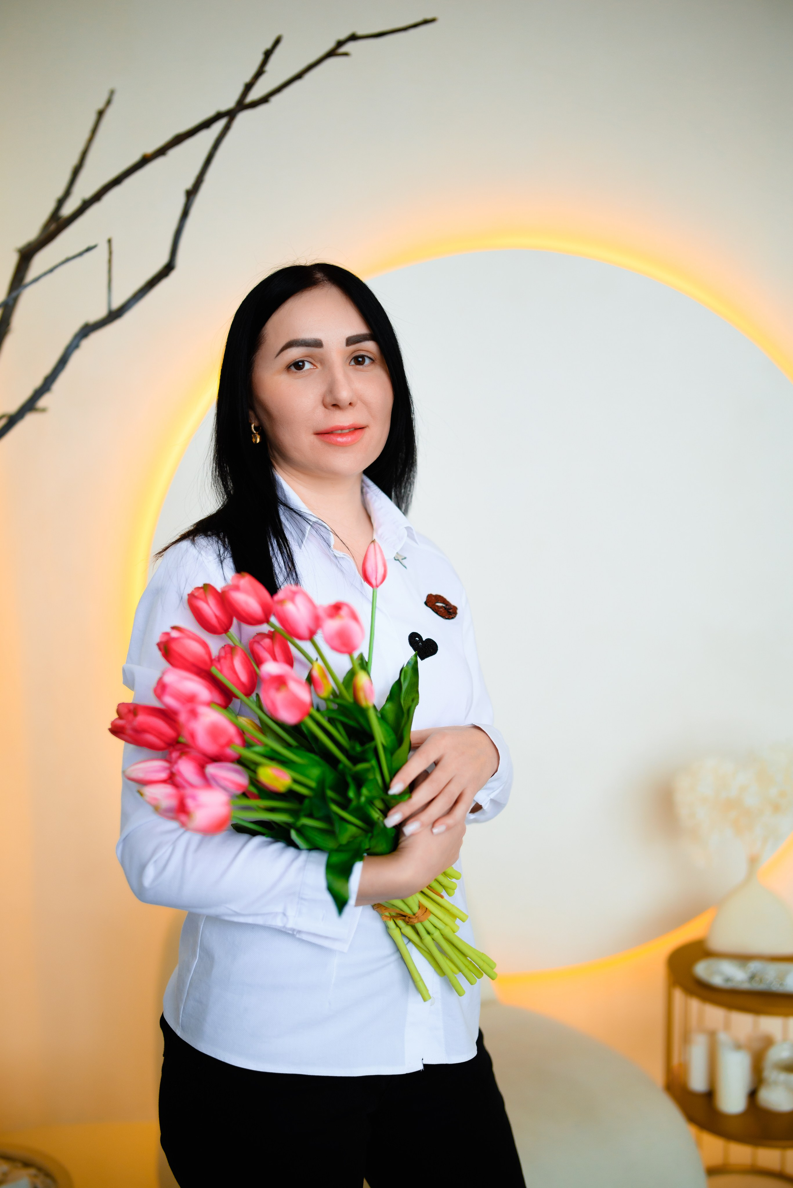 На ногтях. Фотограф Полина Вишневецкая г. Барнаул