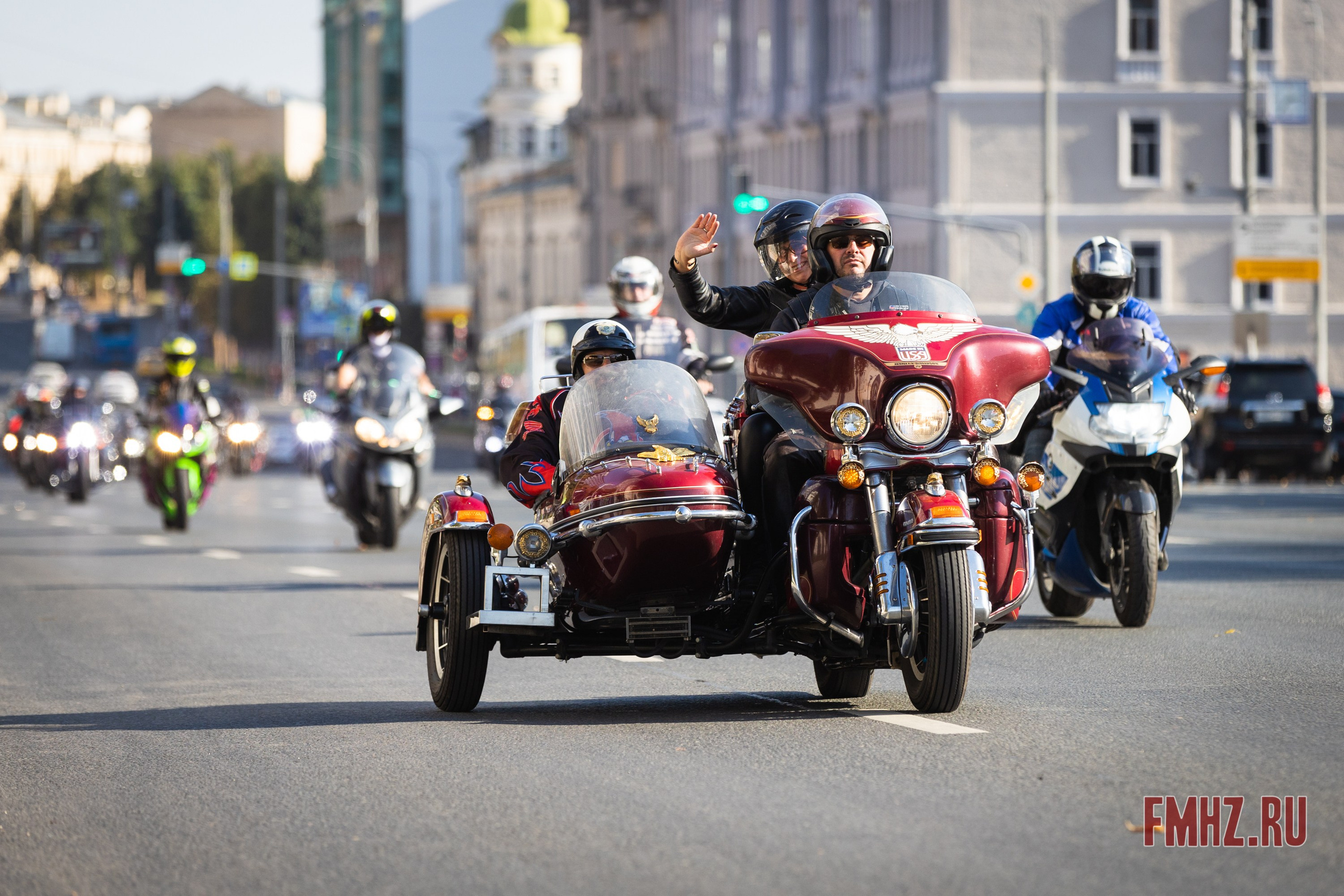 Закрытие Мотосезона 2023 на проспекте Академика Сахарова. Фотограф Владимир Охрименко
