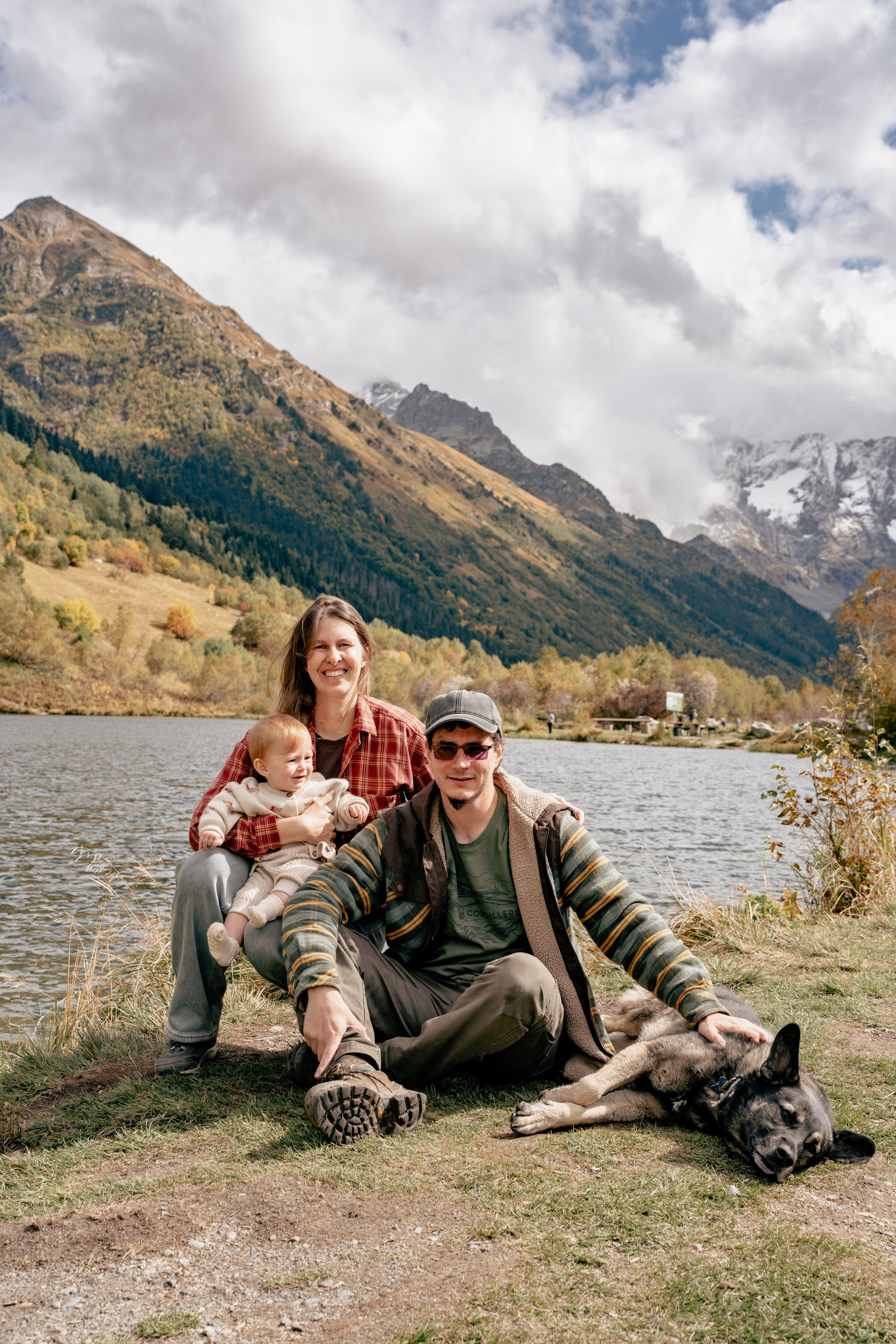 Семейная фотосессия в Домбае. Фотограф КМВ|ГОРЫ Пятигорск Железноводск Ессентуки Кисловодск Домбай Архыз Эльбрус