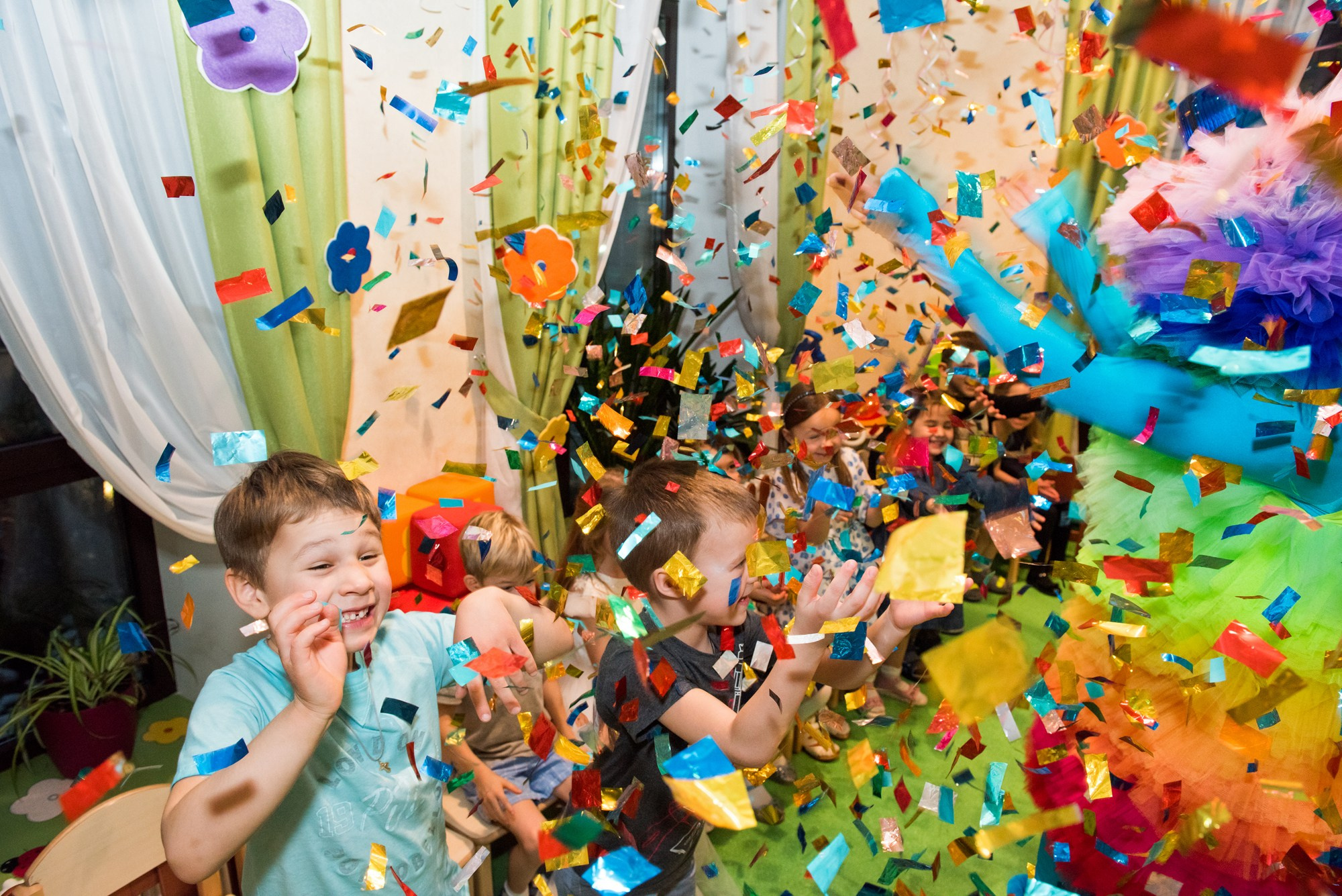 Детский праздник. Anzhina1.wfolio.pro