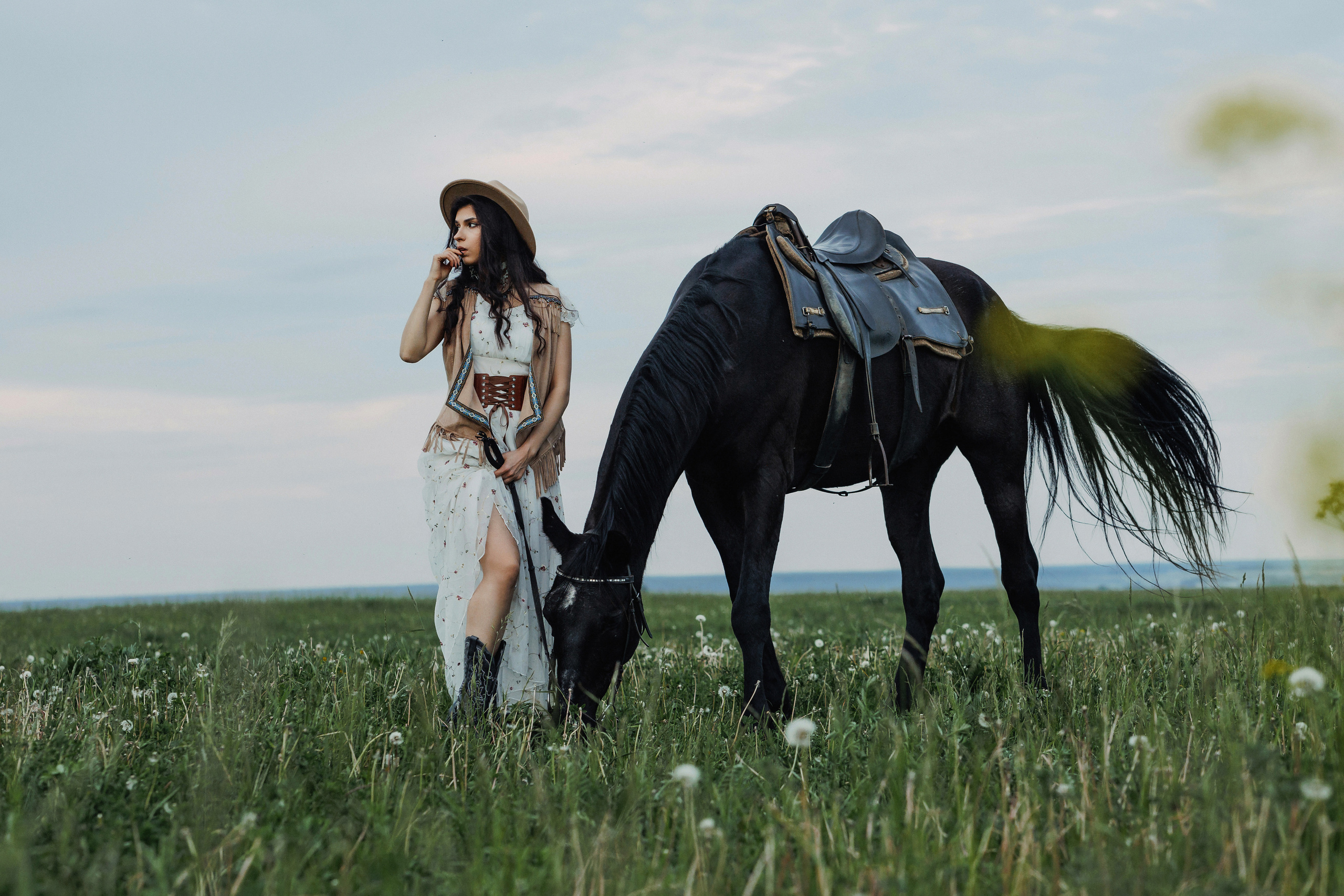 фотосессия в эко деревне с лошадьми