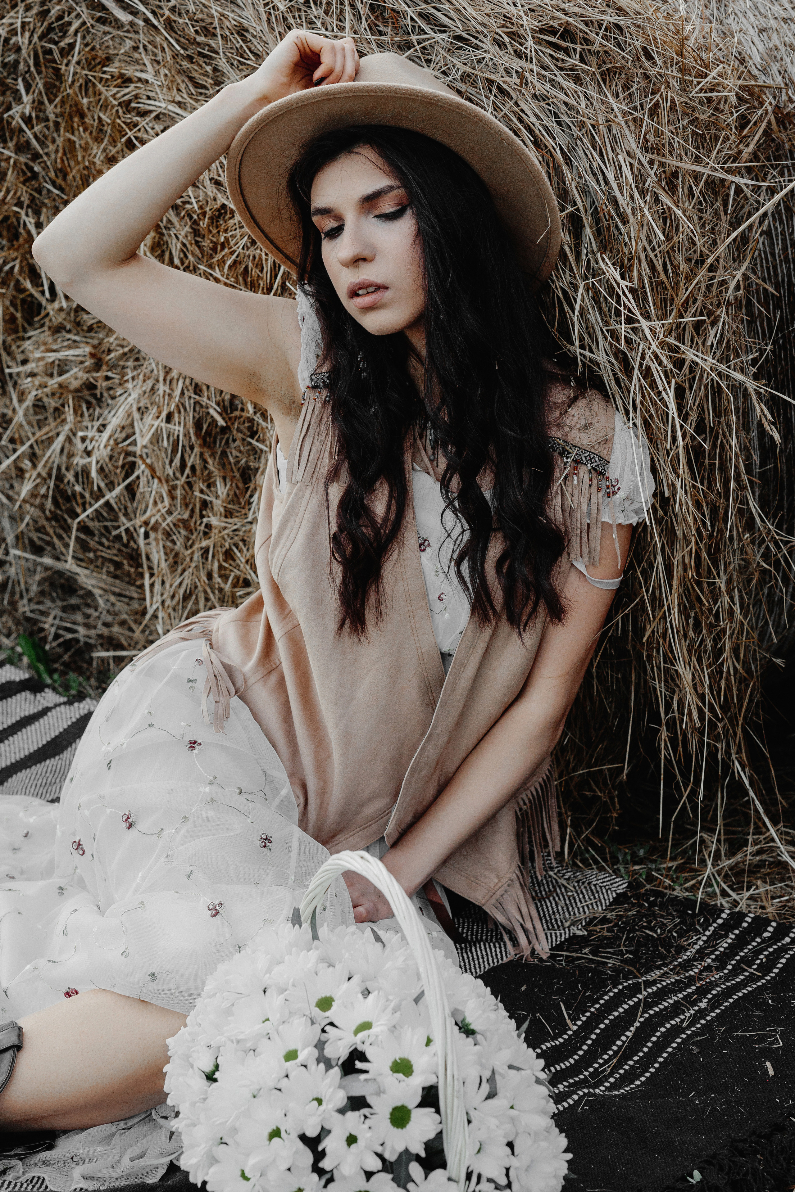 фотосессия в поле и в стогах