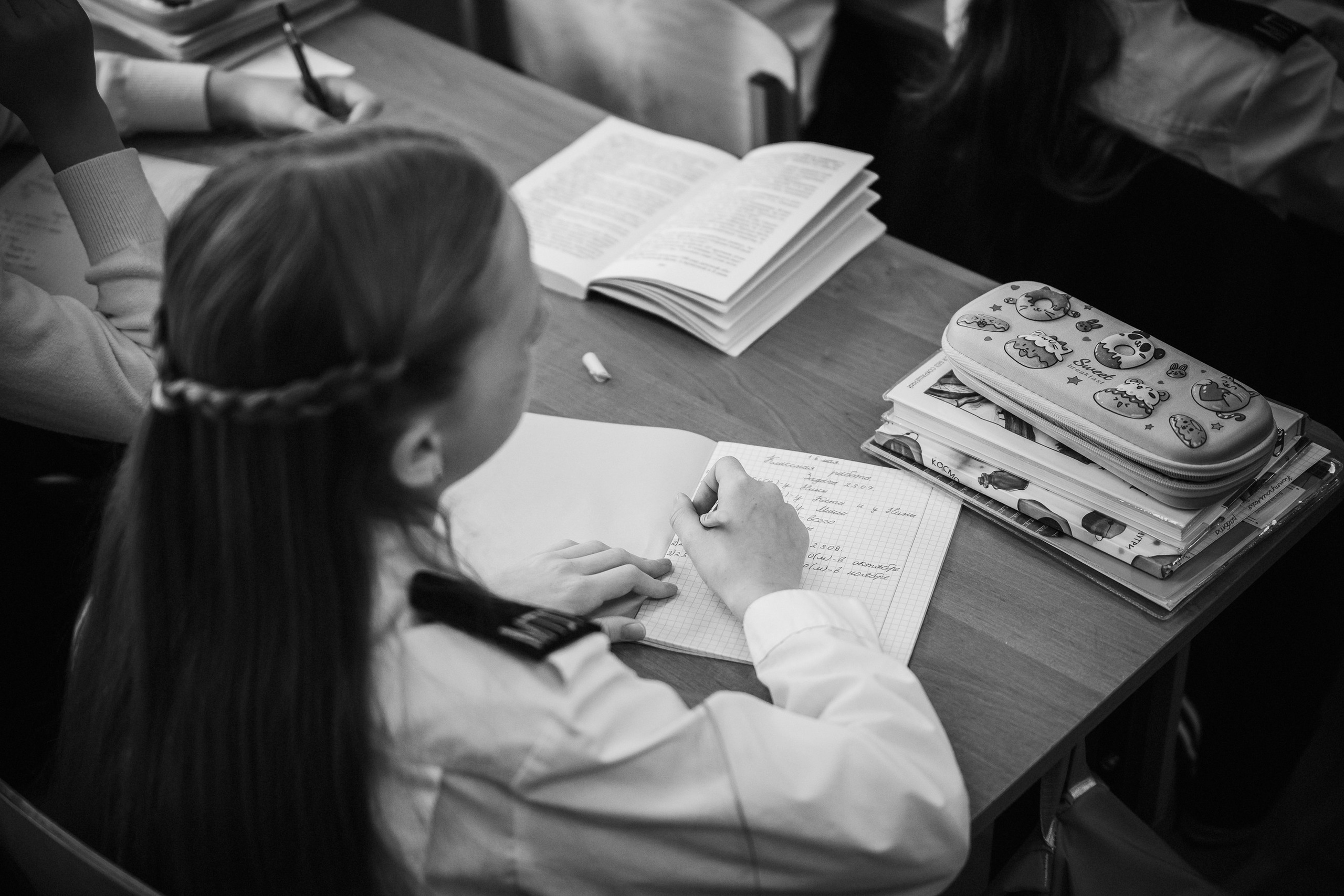 Юля, День в школе. Выпускные альбомы, школьные фотосессии в городе Новороссийске