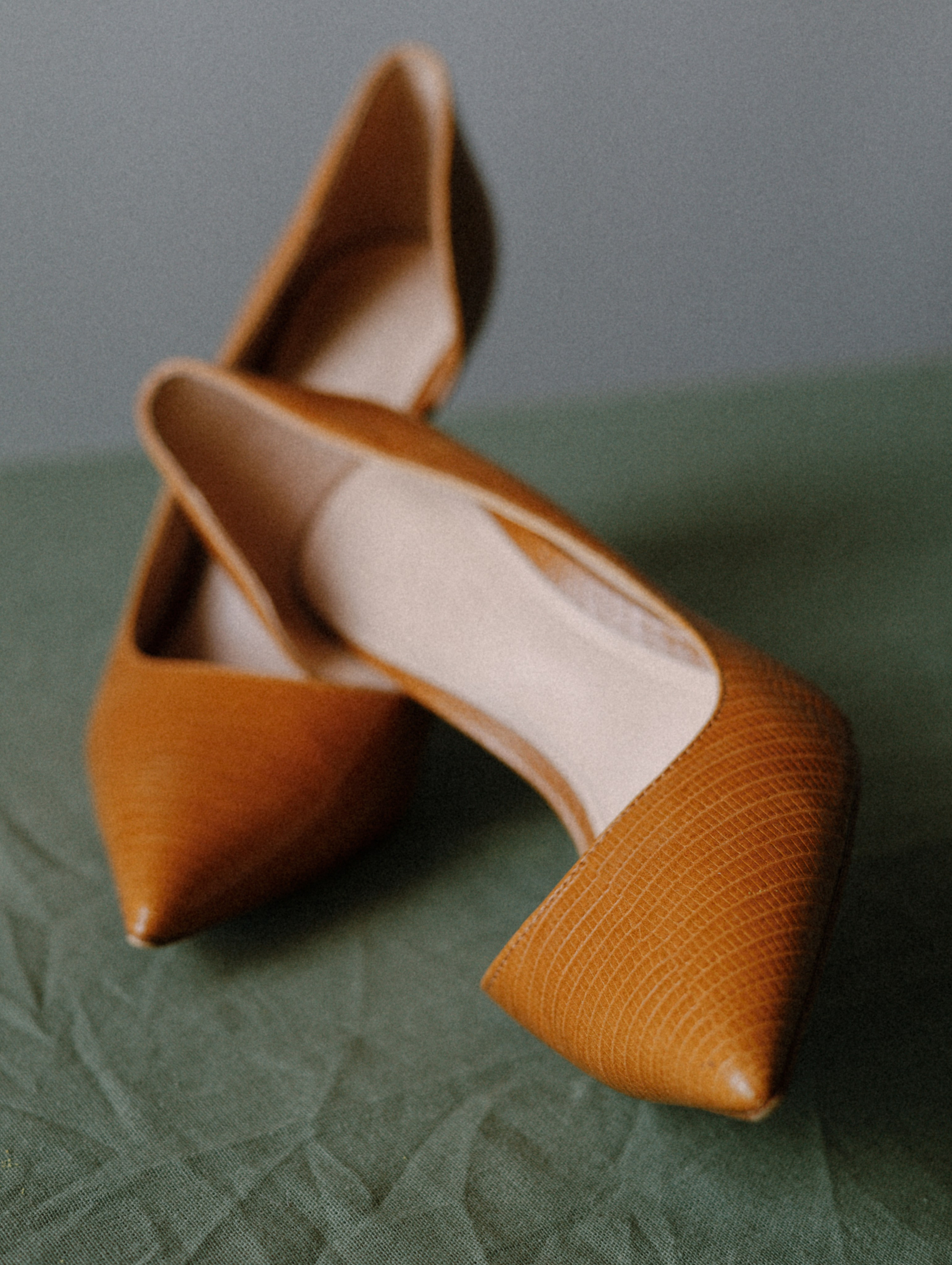 Портфолийная съемка сумки и туфель в винтажной подаче. СЕМЕЙНЫЙ И ПРЕДМЕТНЫЙ ФОТОГРАФ — ЛЕНА ГОНЧАР | КРАСНОДАР | МАЙКОП