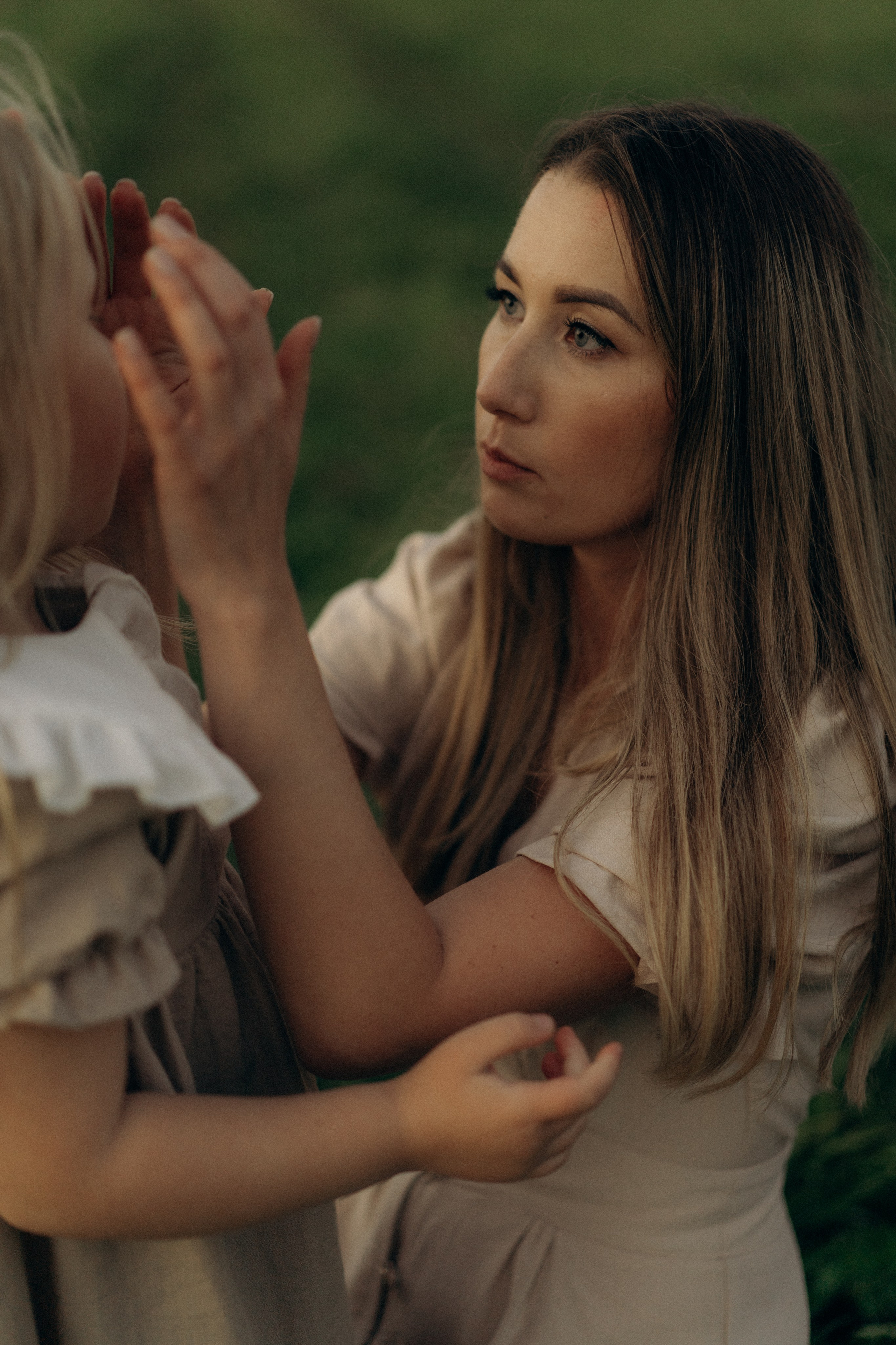 Летний вечер в поле. Семейный lifestyle фотограф в Москве Рената Рафикова