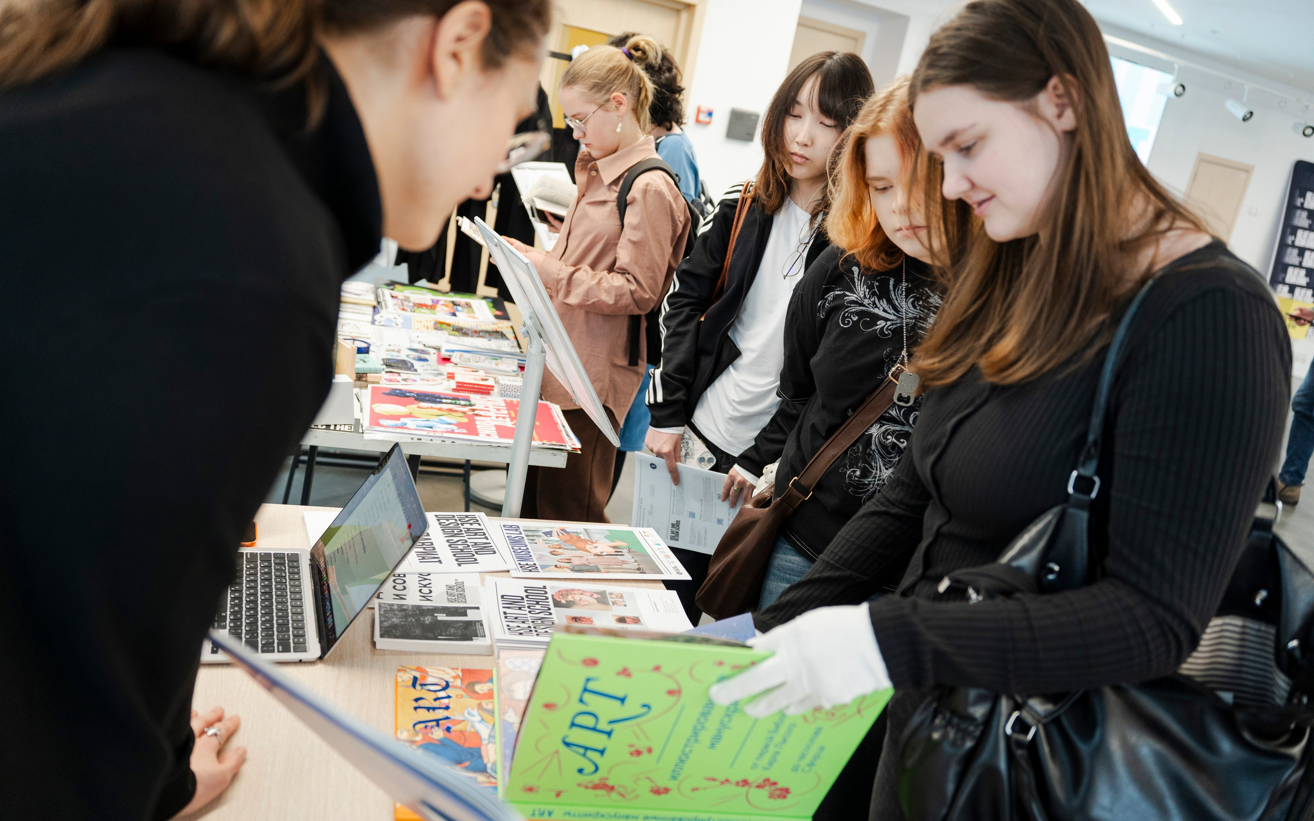 День открытых дверей Школы Дизайна НИУ ВШЭ. Фотограф в Москве Савкина Евгения