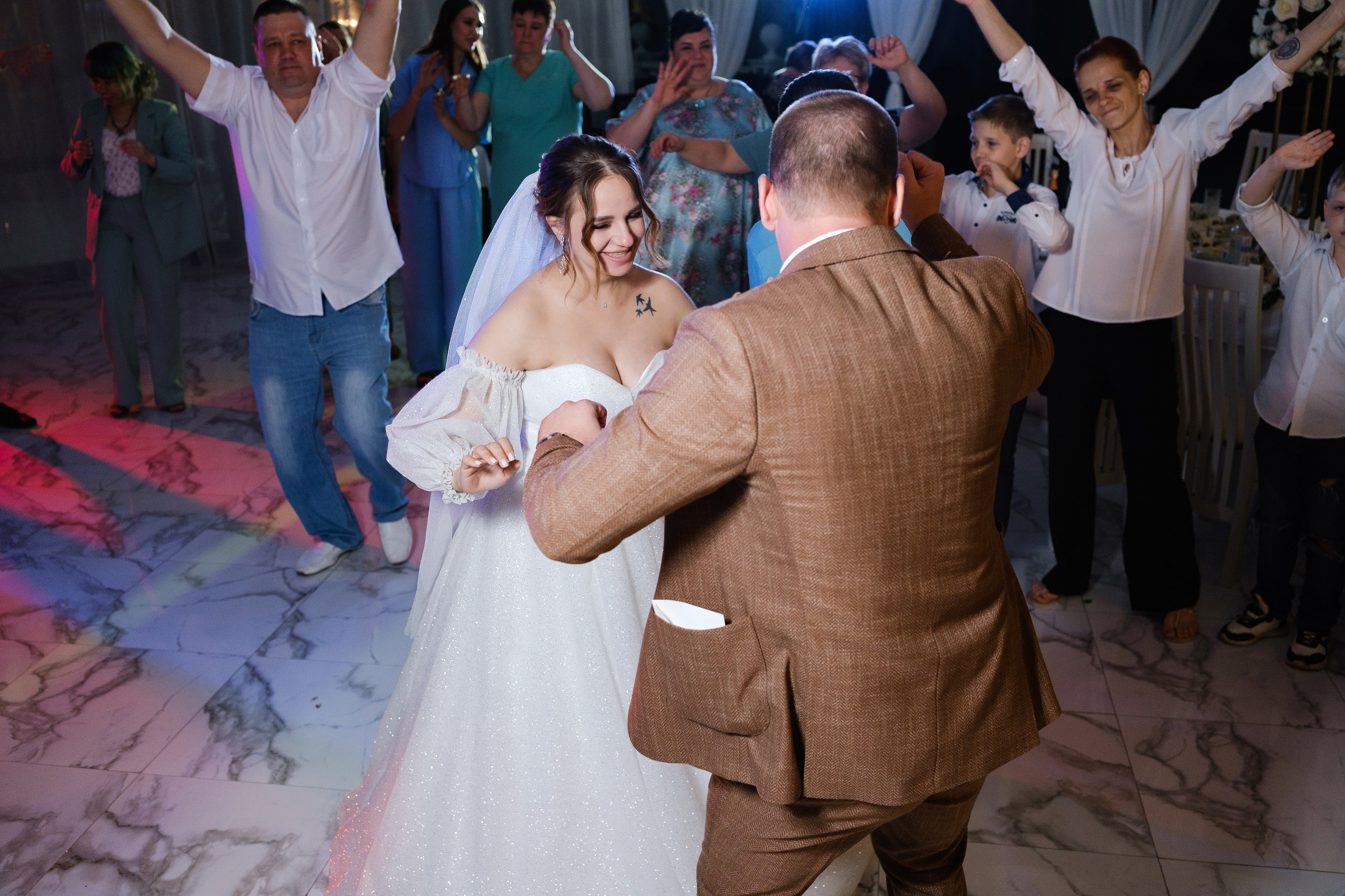 Максим и Дарья. Свадебный фотограф | репортаж | праздники | крещение