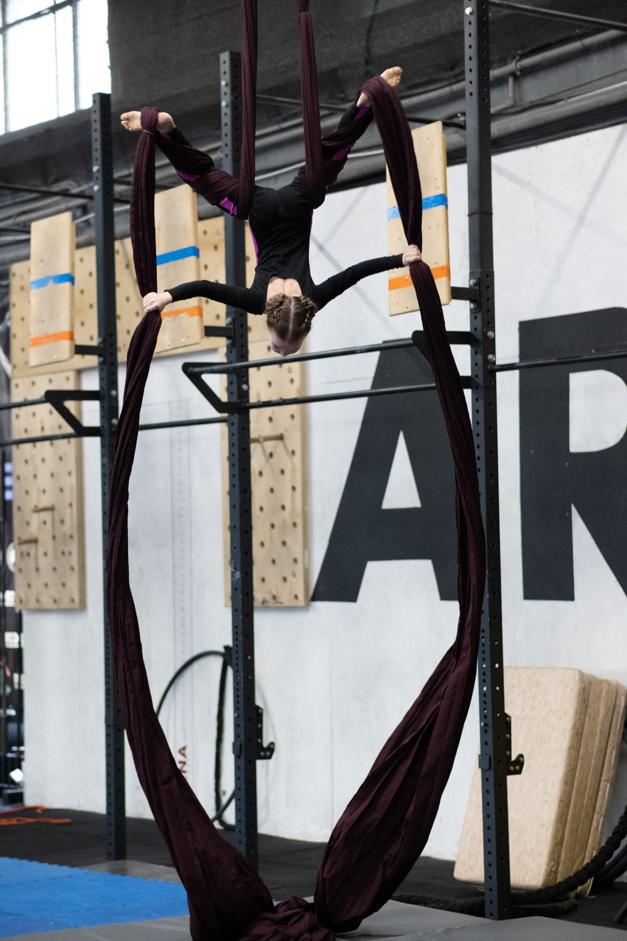 Внутриклубные соревнования по воздушной гимнастике 02.04.23