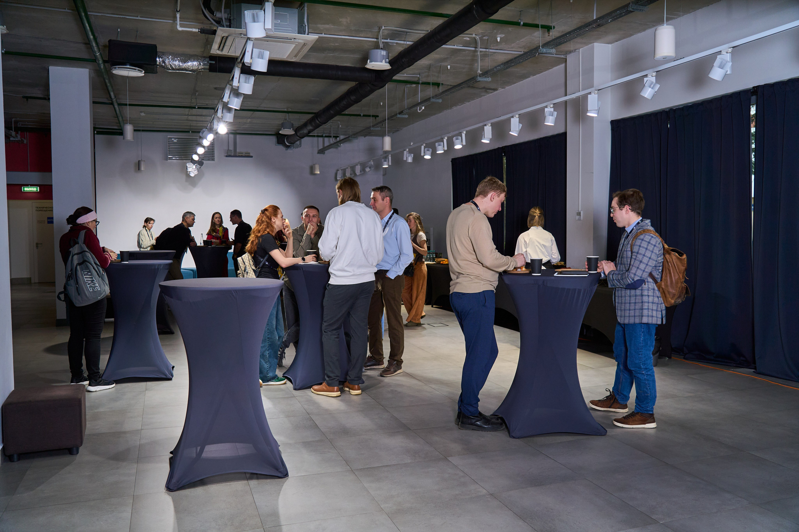 Нетворкинг. Фото и видеосъёмка бизнес-мероприятий под ключ в Москве и МО — Akhmedov Team