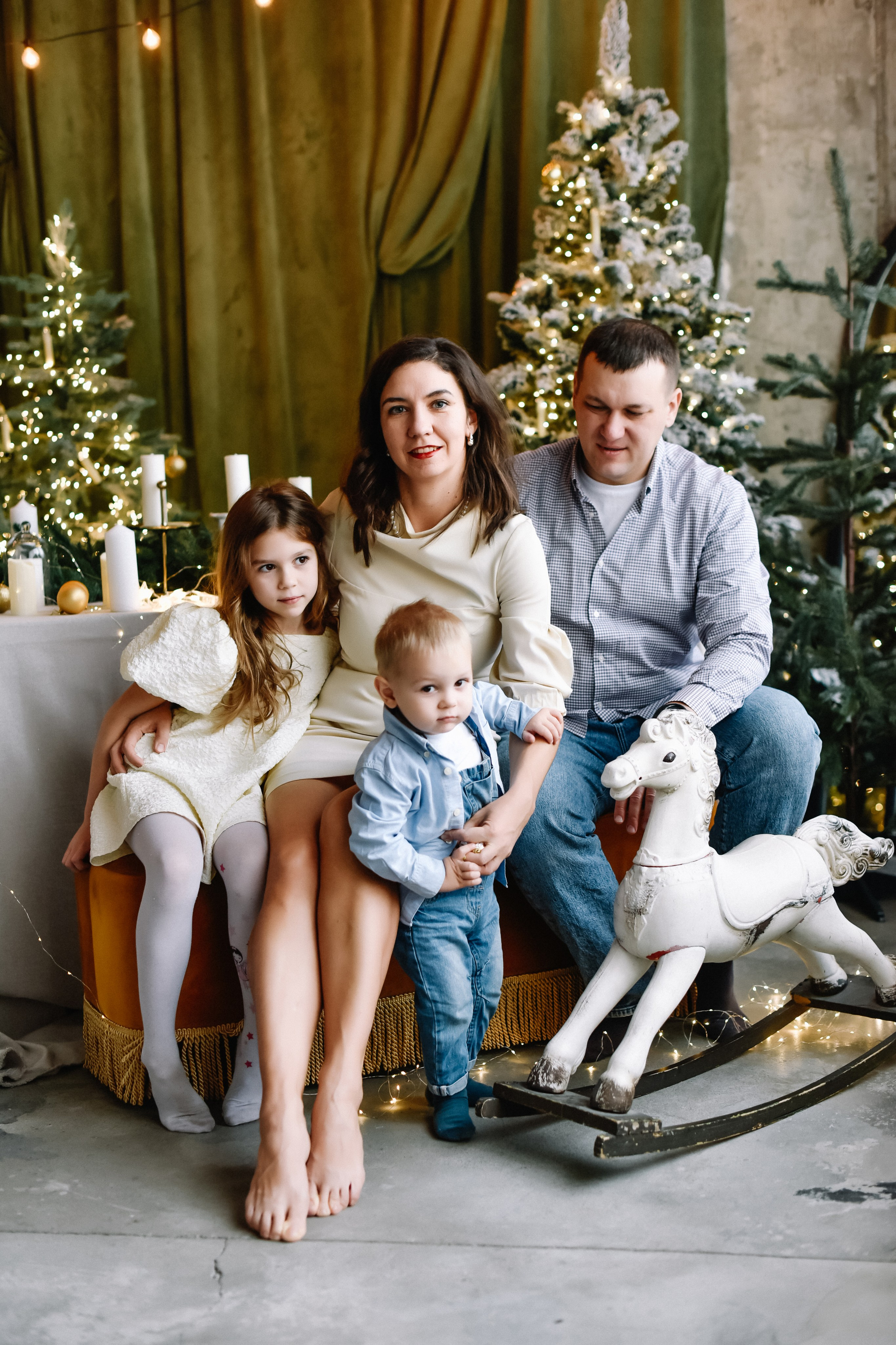 Семья Анастасии, Андрея, Тани и Вани