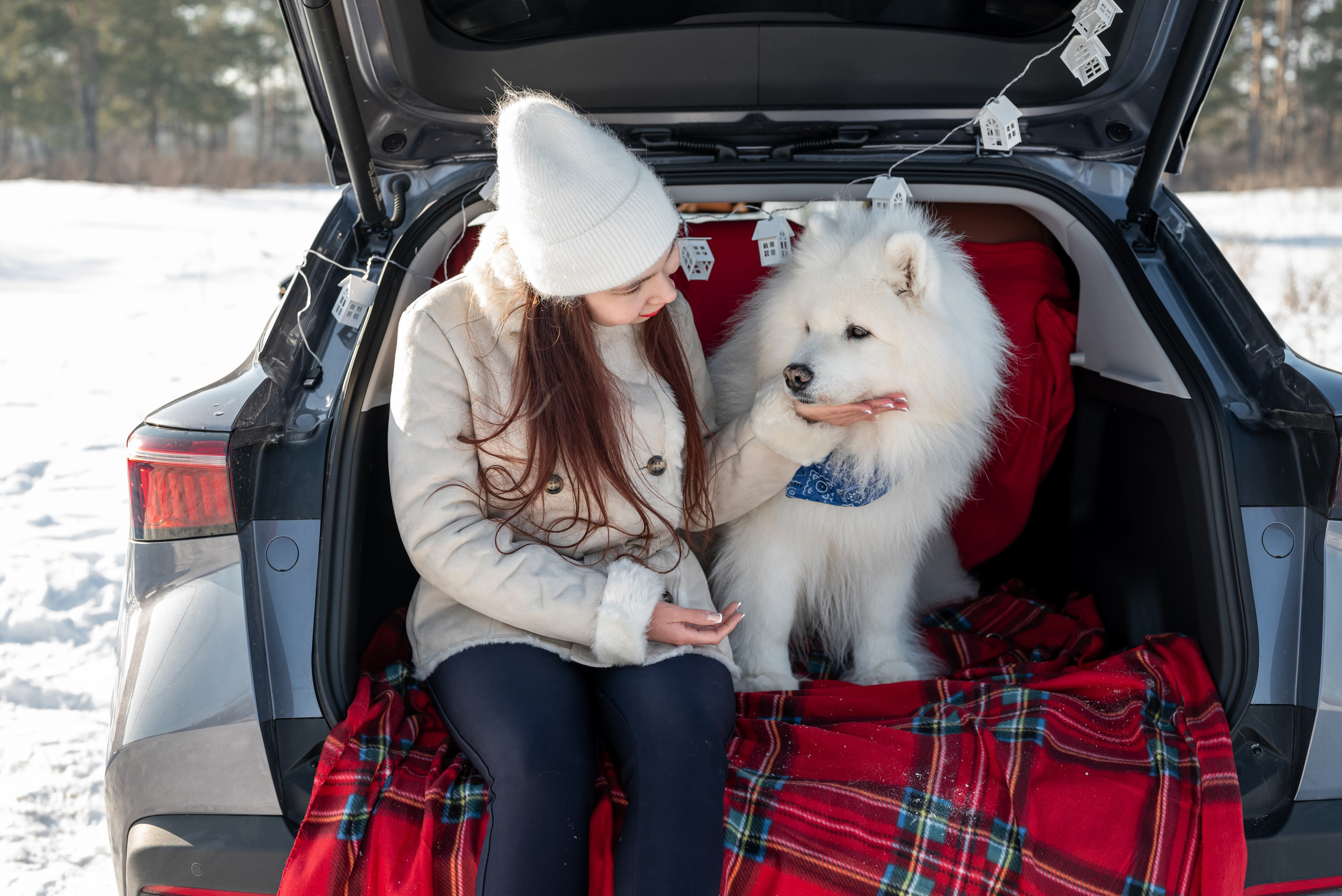 Фотопроект с Платоном и машиной на улице. Фотограф в городе Салават