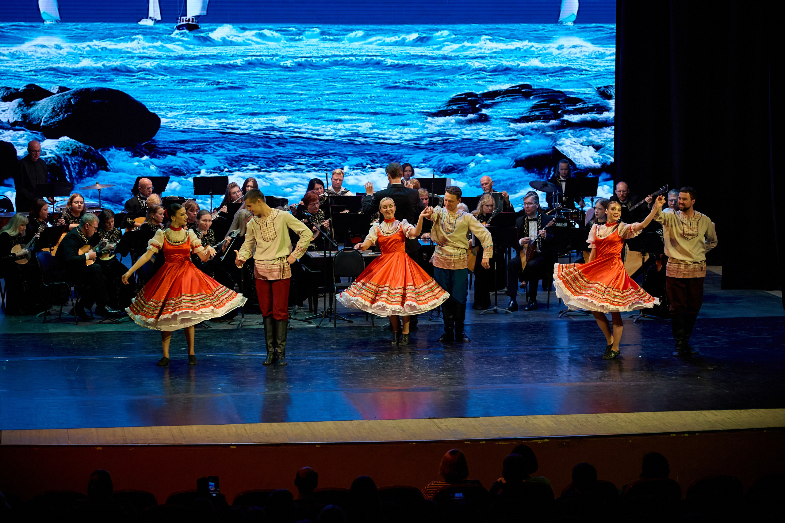 Филармония «Вокруг света в ритме танца». Фотограф Илья Прохоров в Кирове