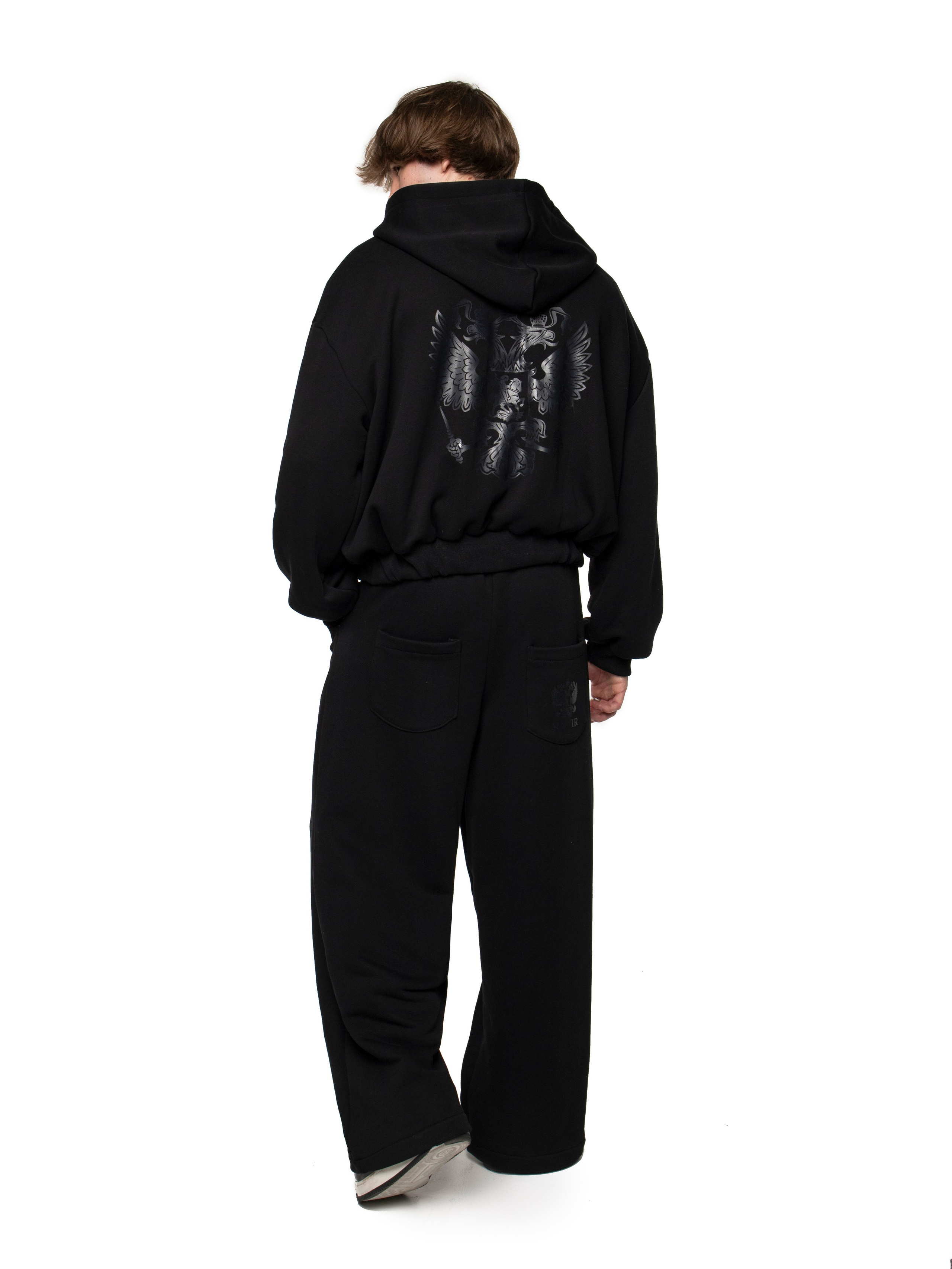 КАТАЛОГ | белый фон. RUNA production — стильные съемки для брендов