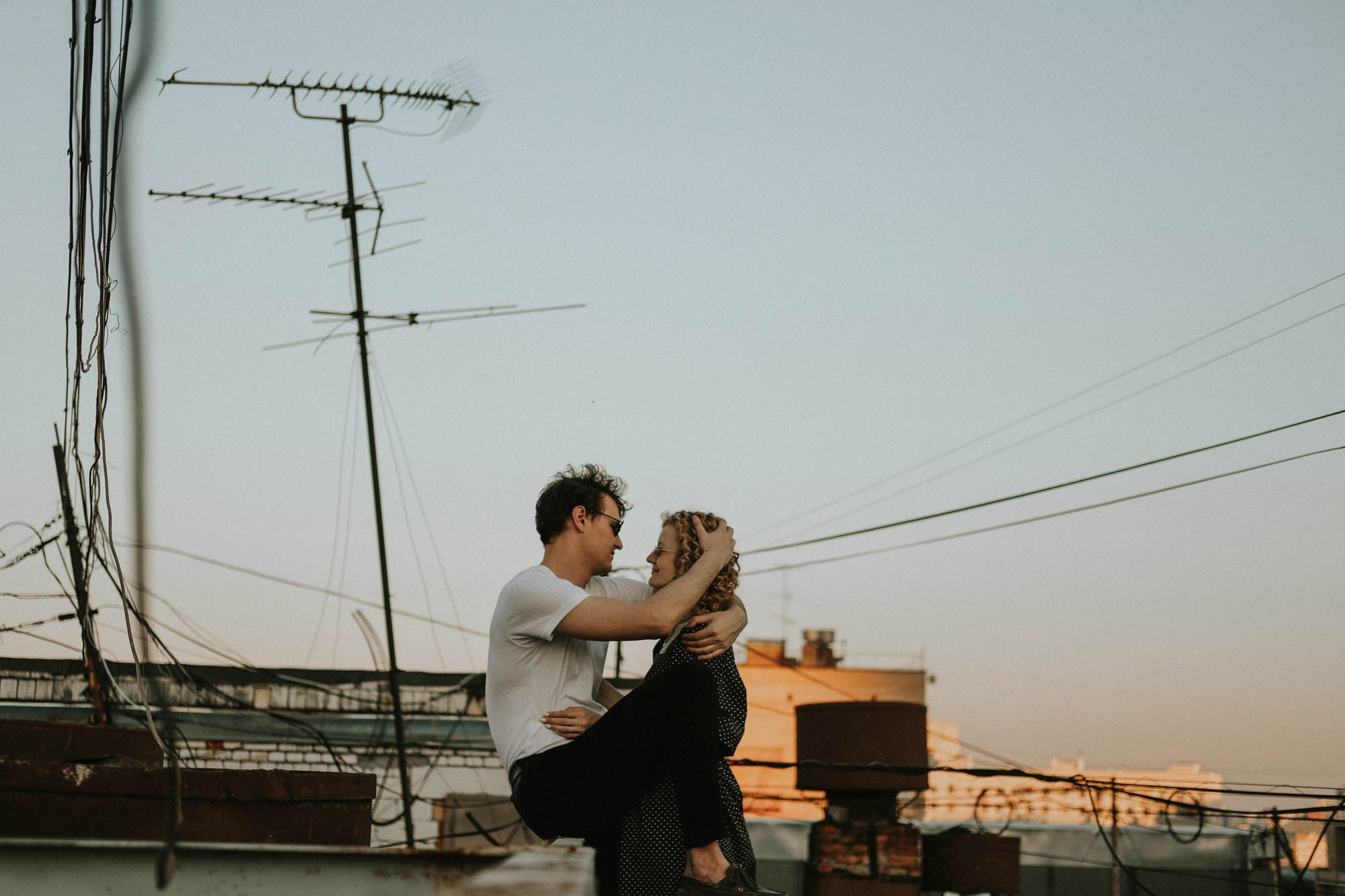 «полезли на крышу?» — «давай!». Свадебный фотограф Александра Тюлякова