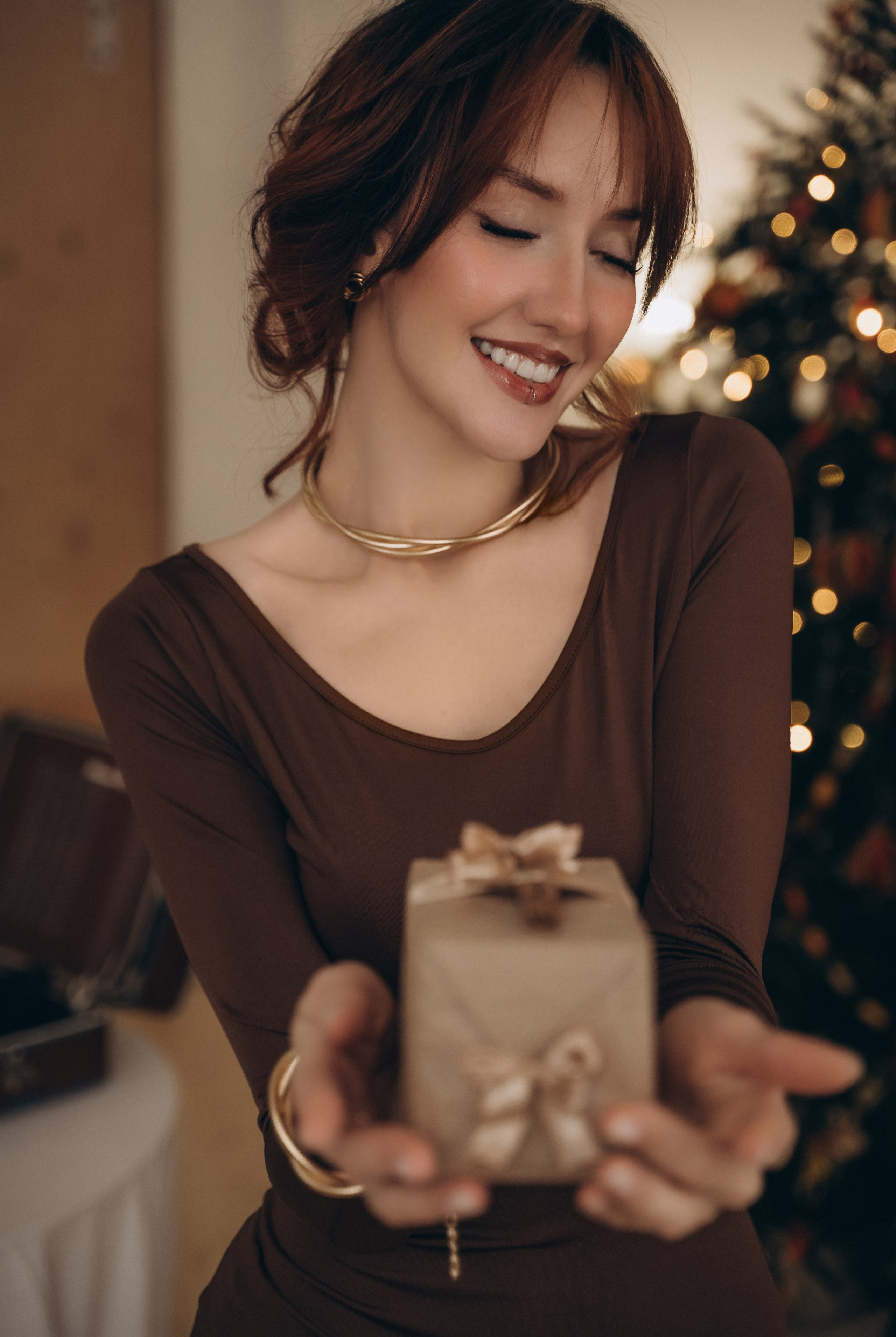 Диана, Фотосессия ко Дню Рождения в новогодней студии. Семейный фотограф в Белгороде Амелина Алина