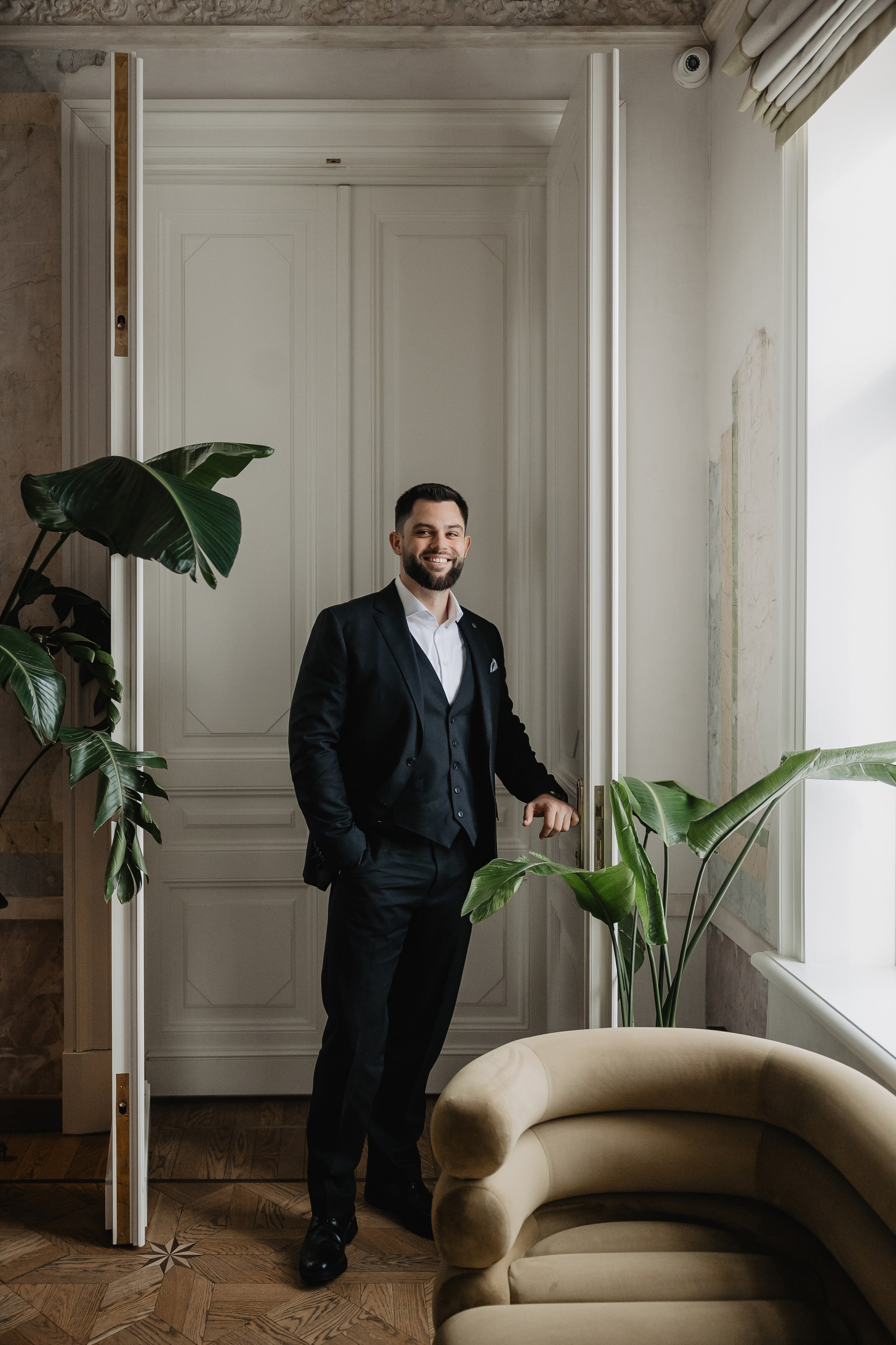 свадебные сборы в отеле Twelve Reasons в Москве