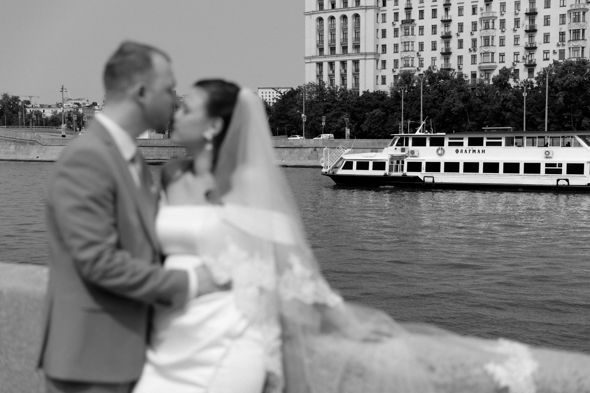 Марина и Артем — Пушкинская Библиотека. Фотограф Сергиев Посад Москва Хованская Екатерина