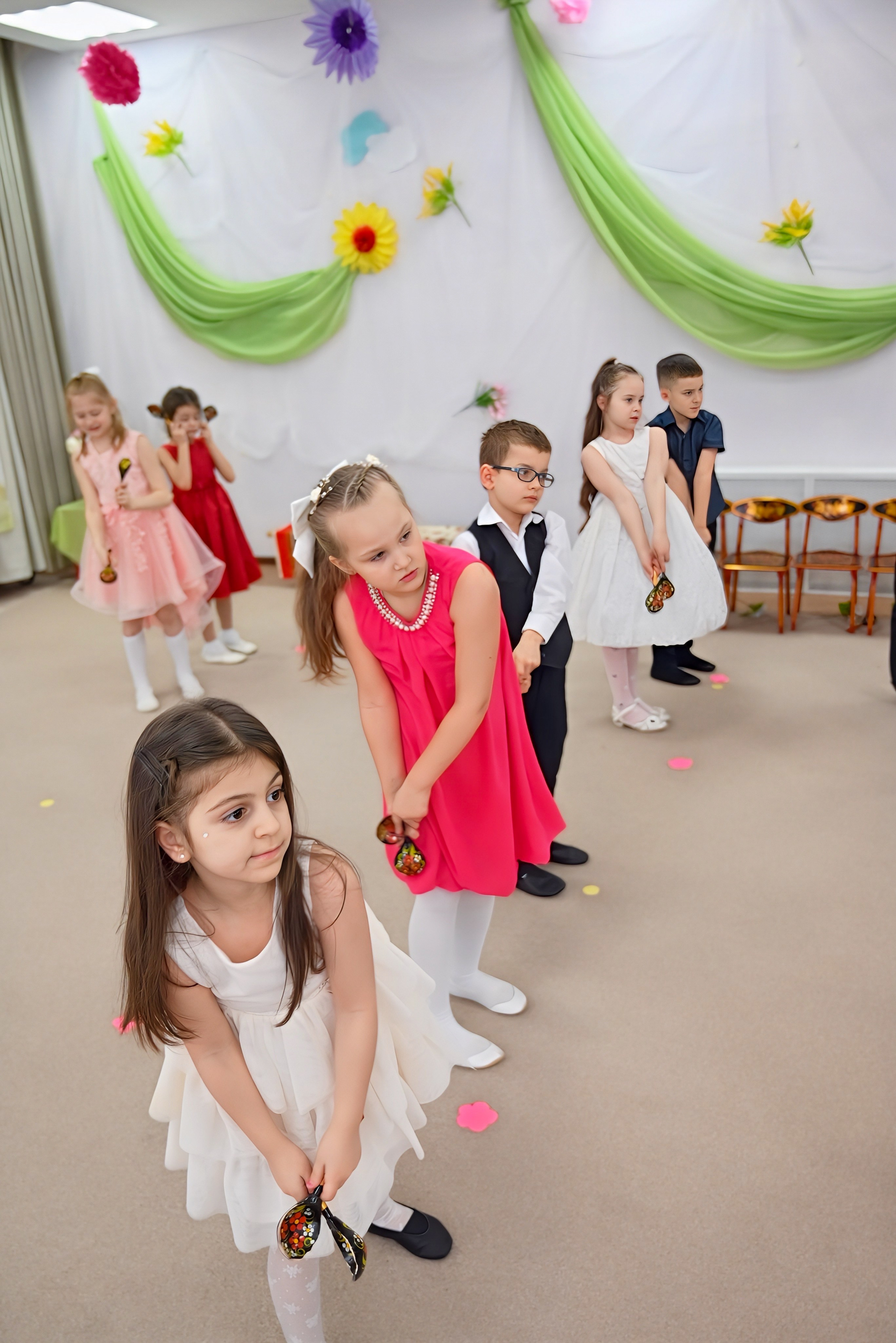 Праздник в группе Цветик семицветик. Семейный и детский фотограф Москва