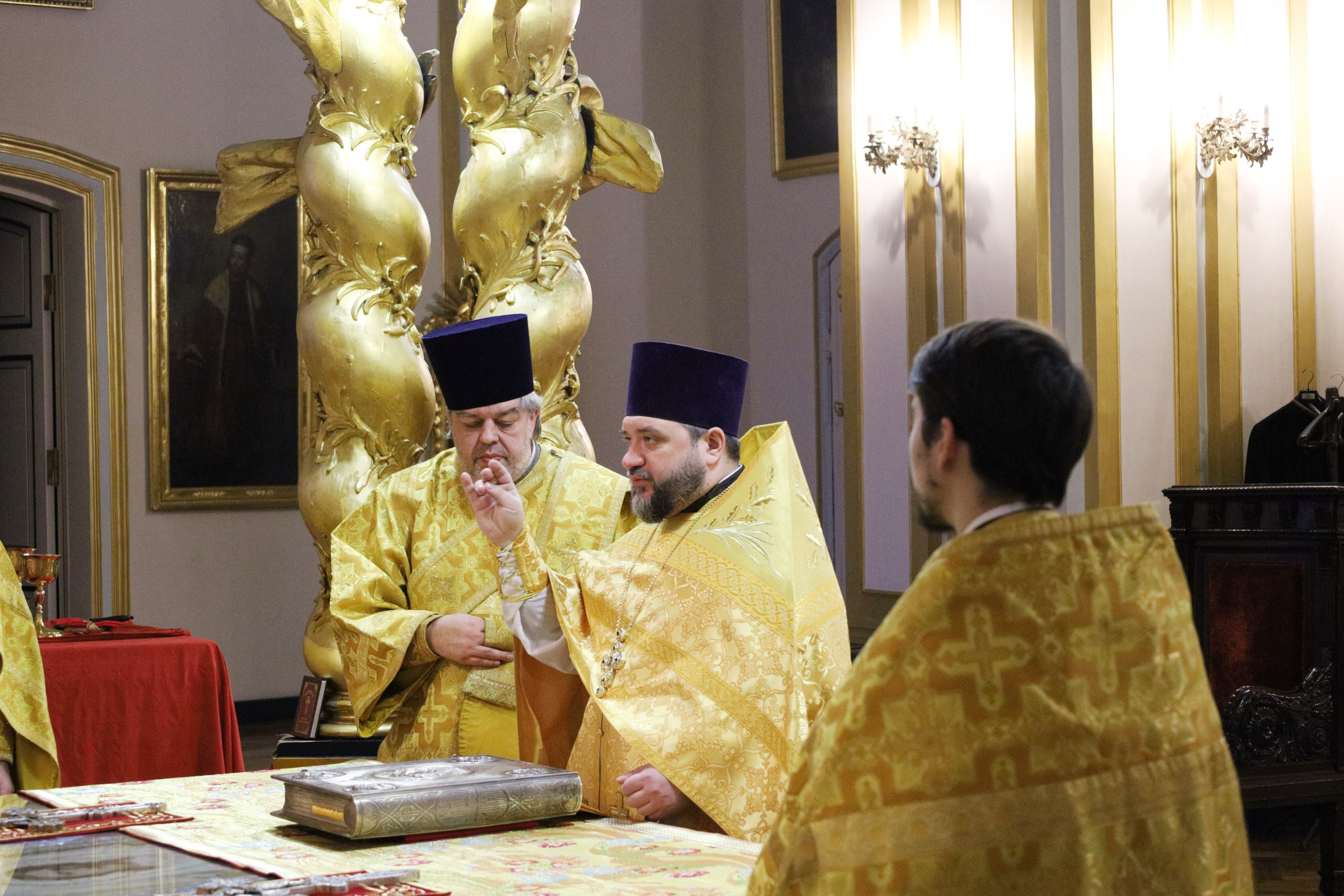 НЕДЕЛЯ 23-Я ПО ПЯТИДЕСЯТНИЦЕ. НИКОЛО-БОГОЯВЛЕНСКИЙ МОРСКОЙ СОБОР