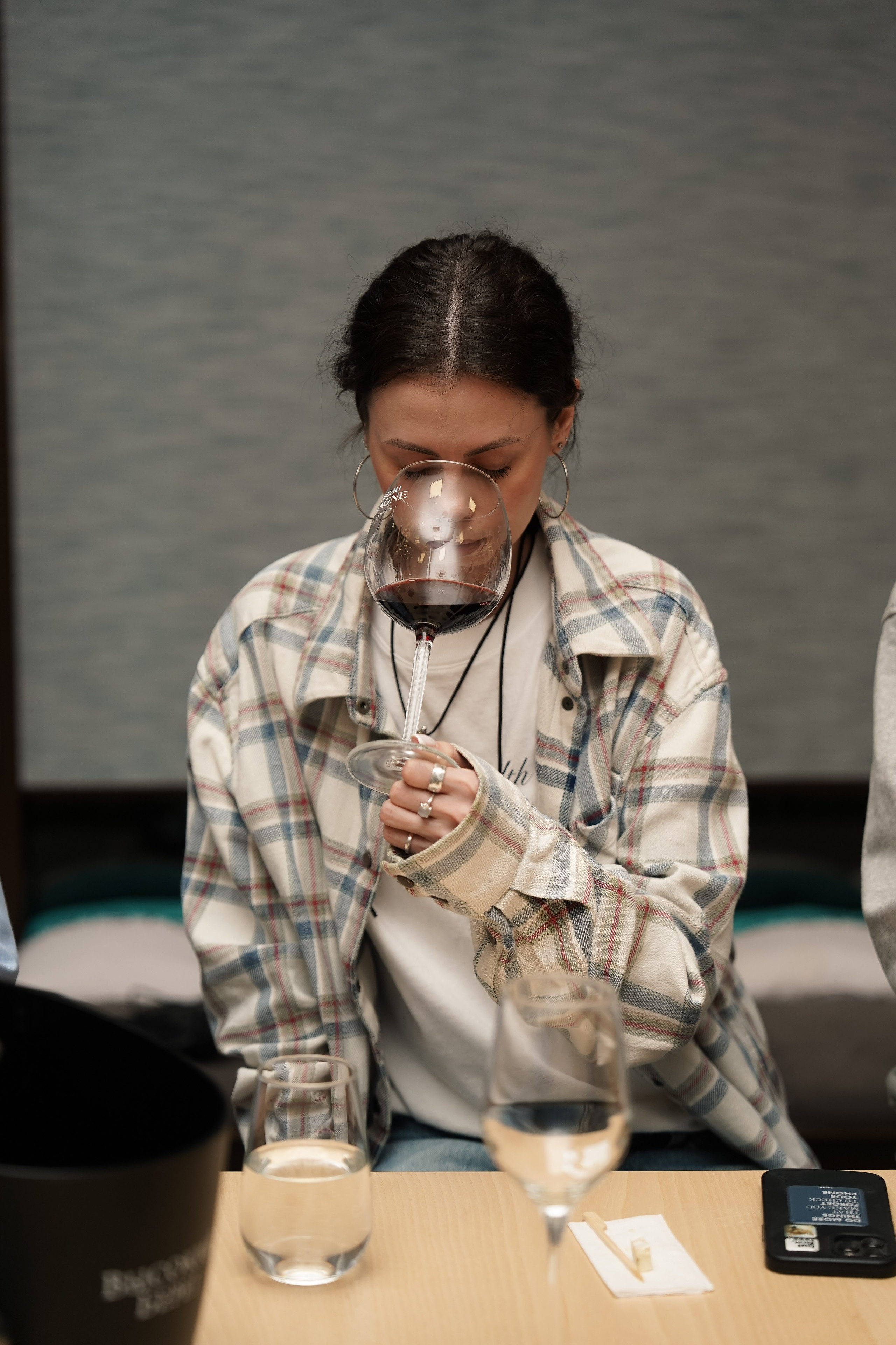 Винный вечер с Неонилой в Chateau Tamagne. Фотограф с психологическим образованием