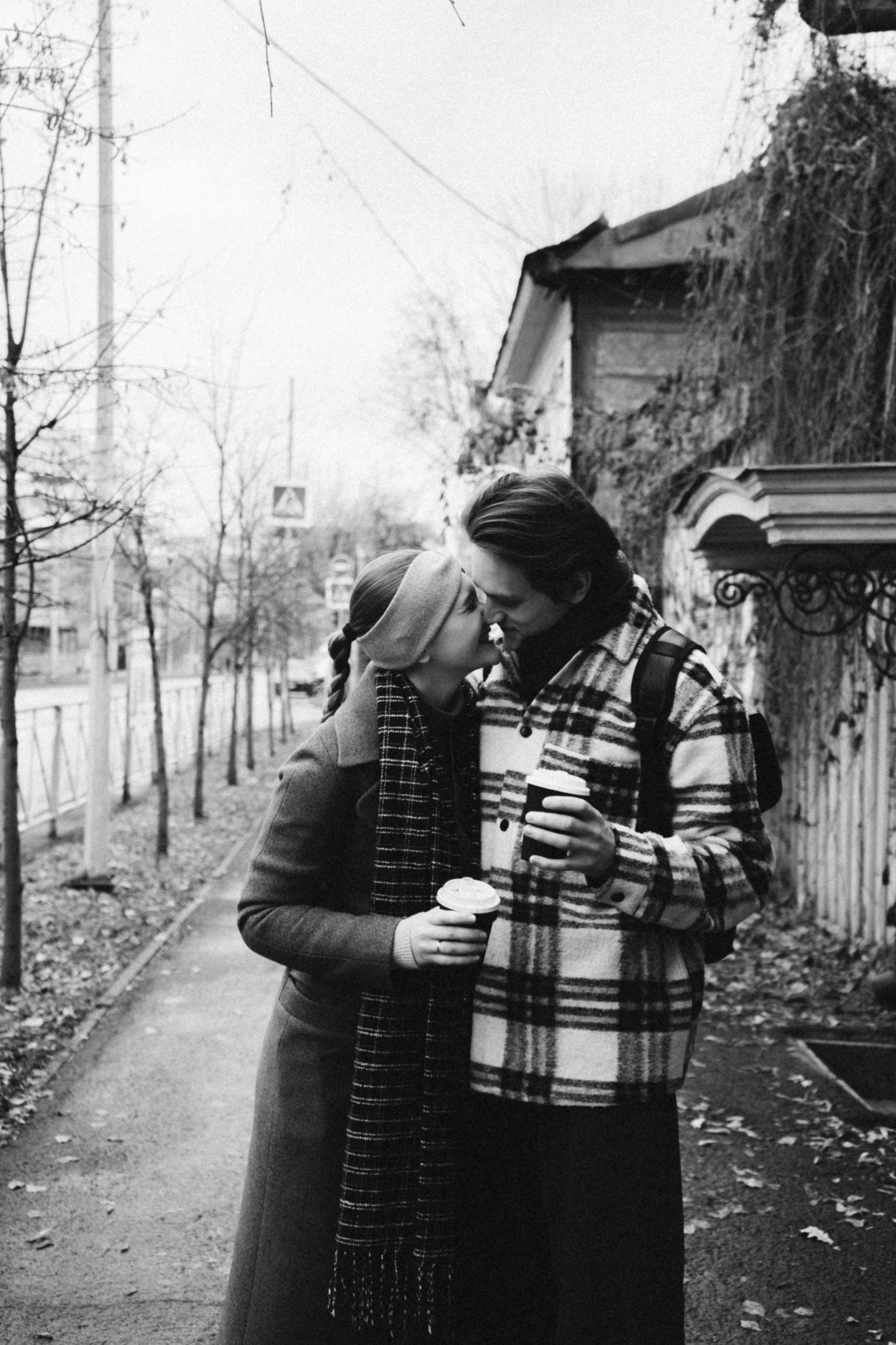 Milena and Dima, Walk — Couple Photoshoot — Xeni Photography. Xeni Photography