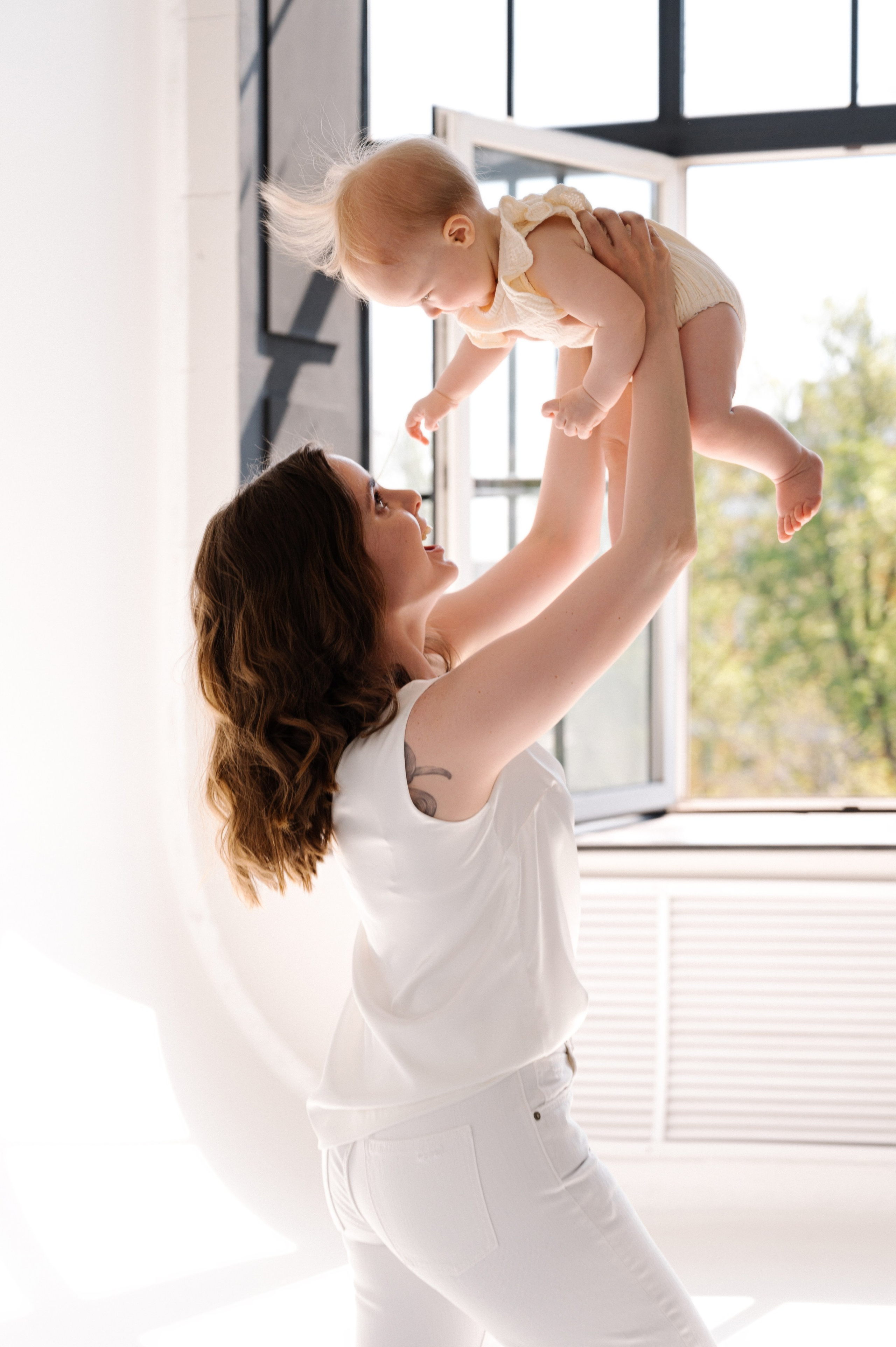 Отзывы о работе фотографа Ивановой Маргариты. Профессиональный фотограф беременности в СПБ. Стильные фотосессии беременности в стиле минимализм и классическая фотография