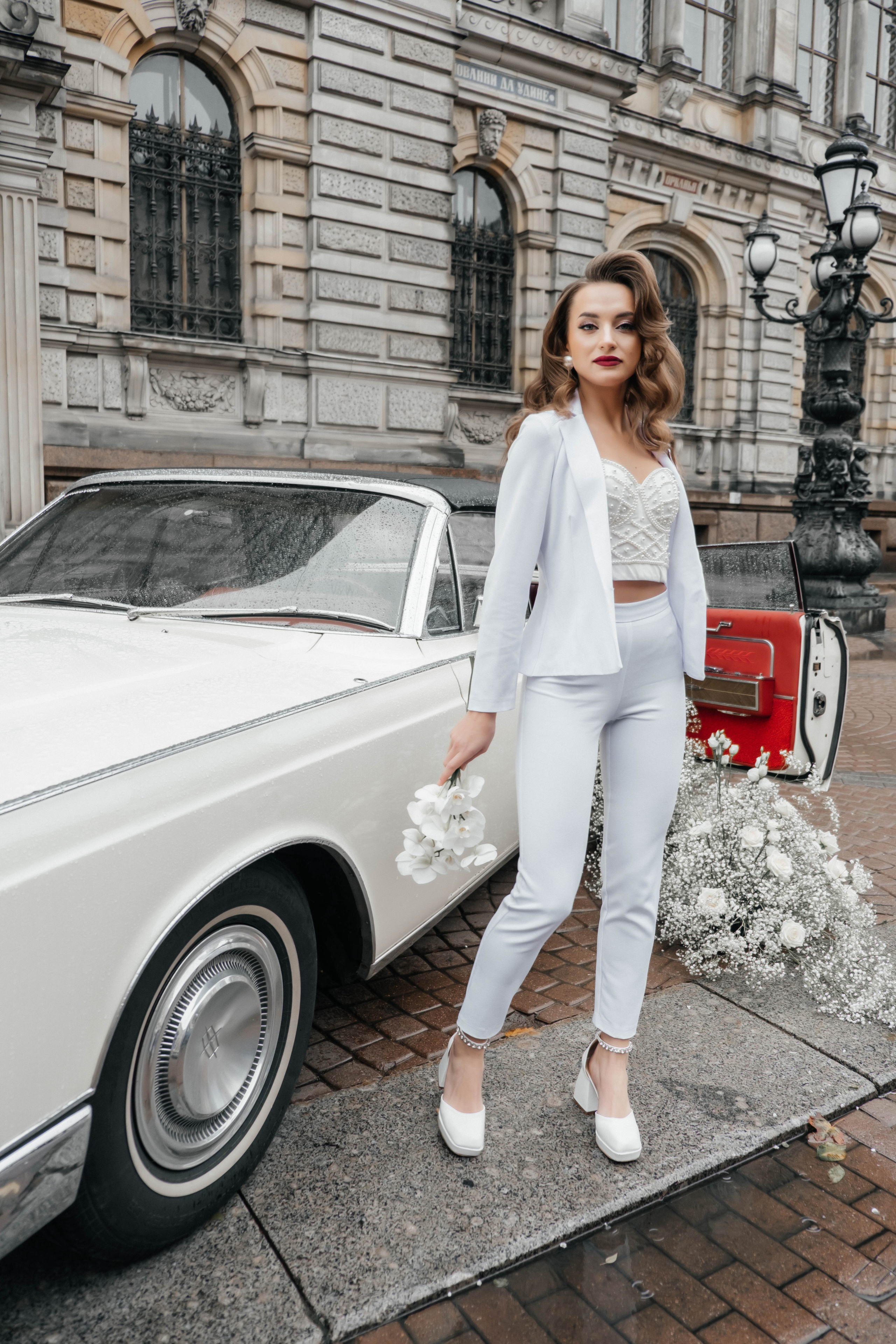 Свадьба с ретро машиной. Свадебный и портретный фотограф Казань | Белебей