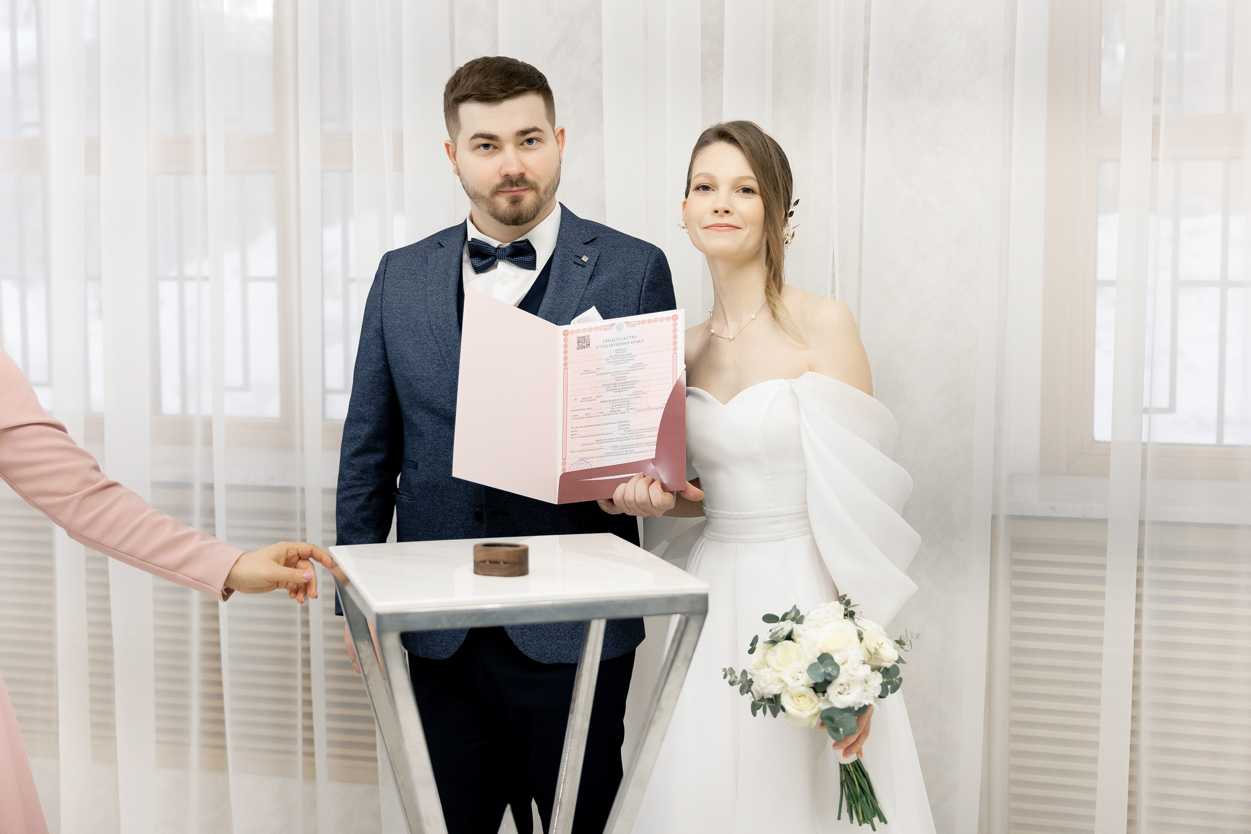 Анонс свадебных фотографий Льва и Александры. Свадебный фотограф Домодедово Москва Катерина Алехина