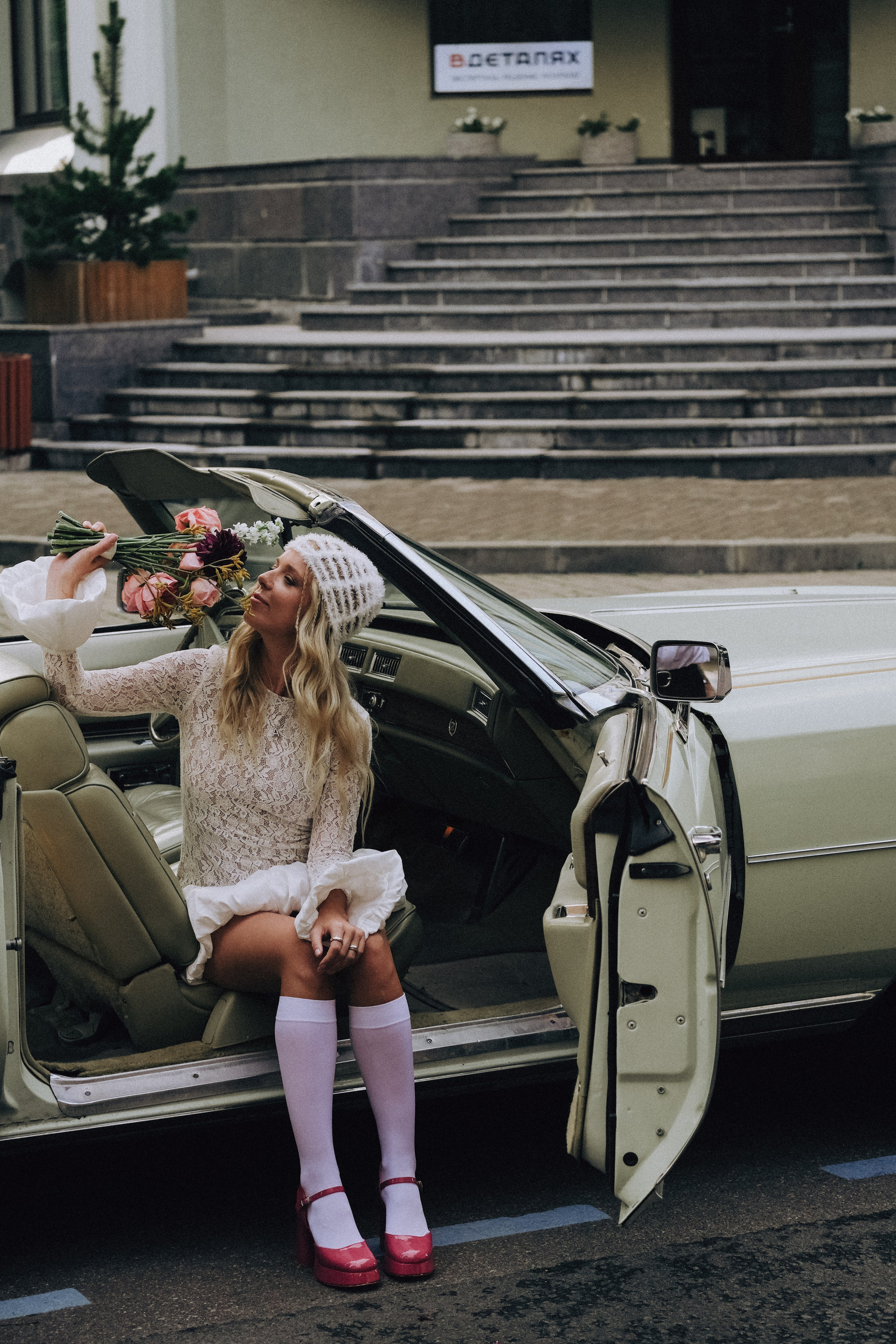 СВАДЕБНАЯ СЬЕМКА С КАБРИОЛЕТОМ В САНТК-ПЕТЕРБУРГЕ НА ПЕТРОГРАДКЕ В ОТЕЛЕ ПАНОРАМИКА. Профессиональный фотограф, Санкт-Петербург — Виктория Богомолова