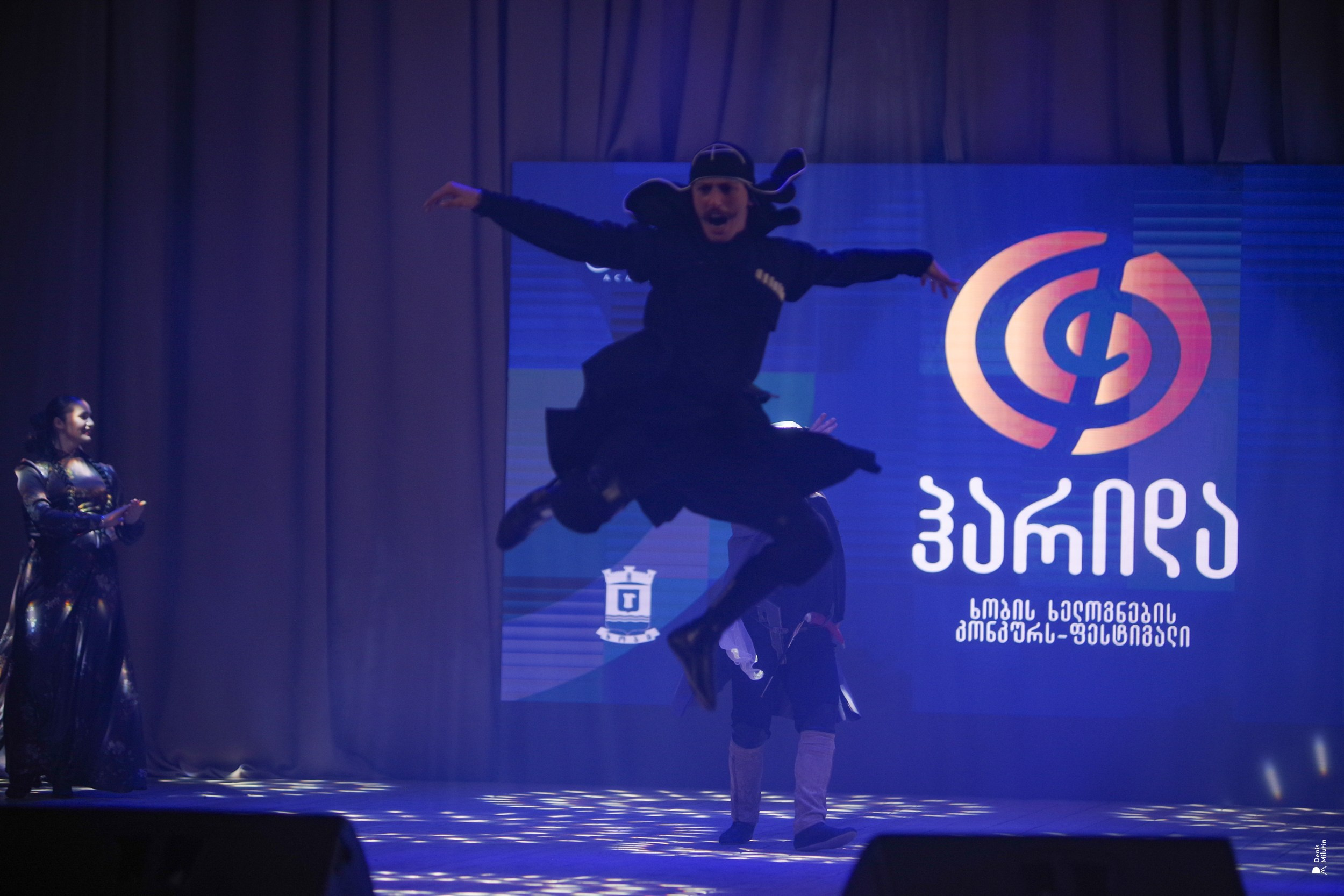 Танцы в Хоби. Портретный фотограф Денис Милютин