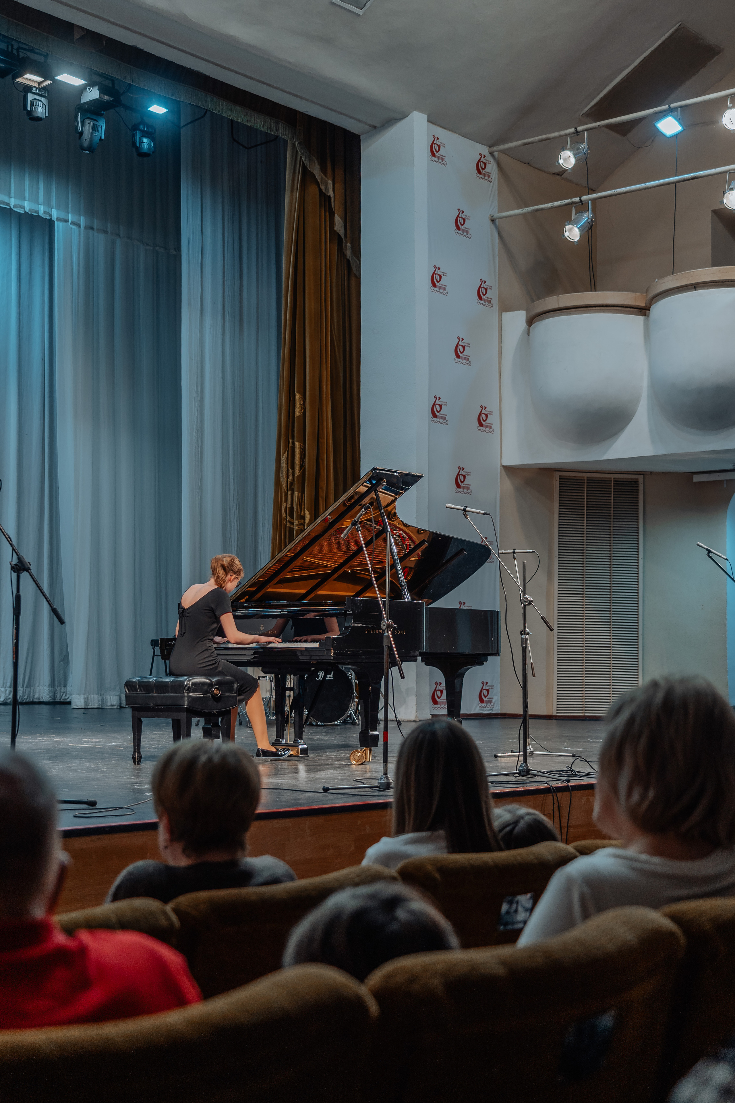 Концерт в филармонии. Фотограф в Ростове-на-Дону Соколова Ксения