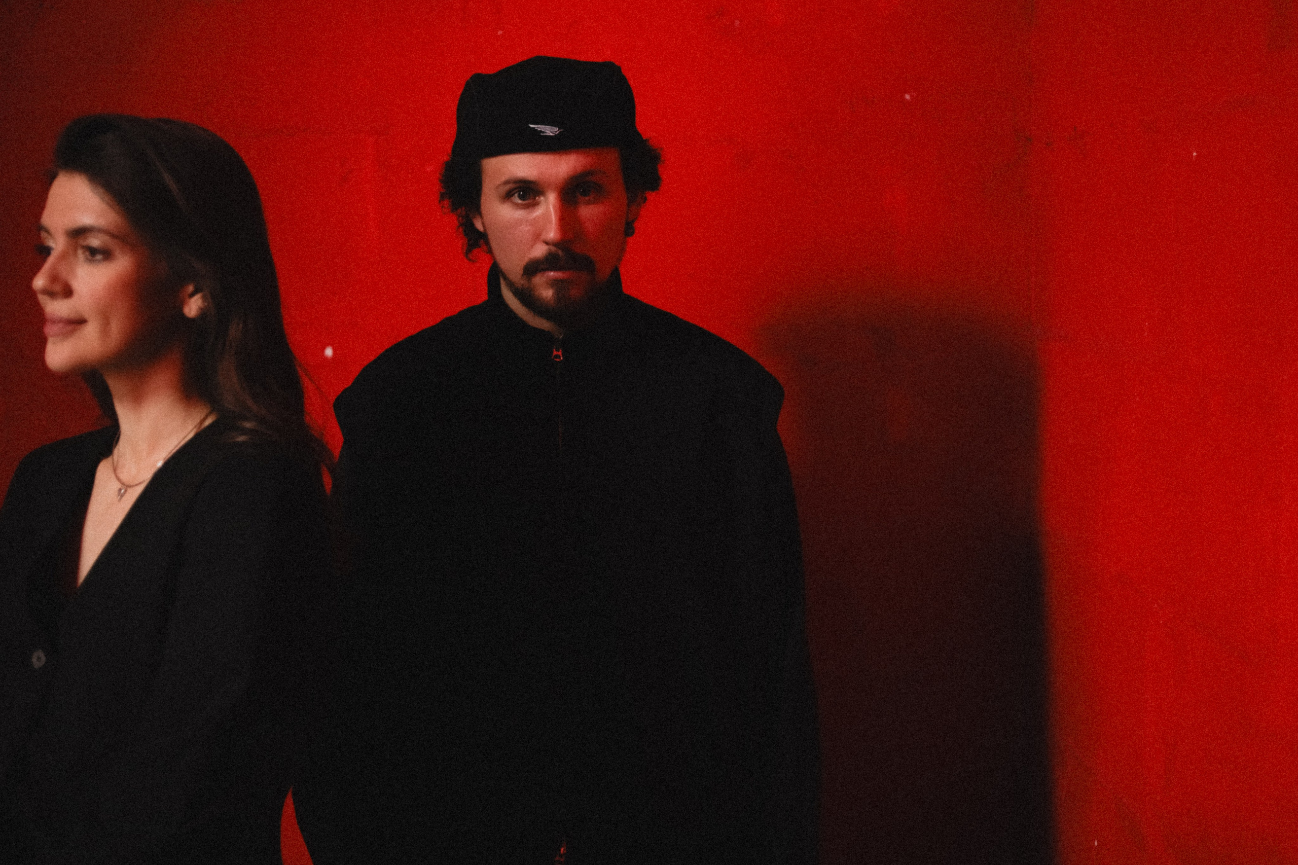 Черное на красном. Свадебный и семейный фотограф в Самаре и Москве