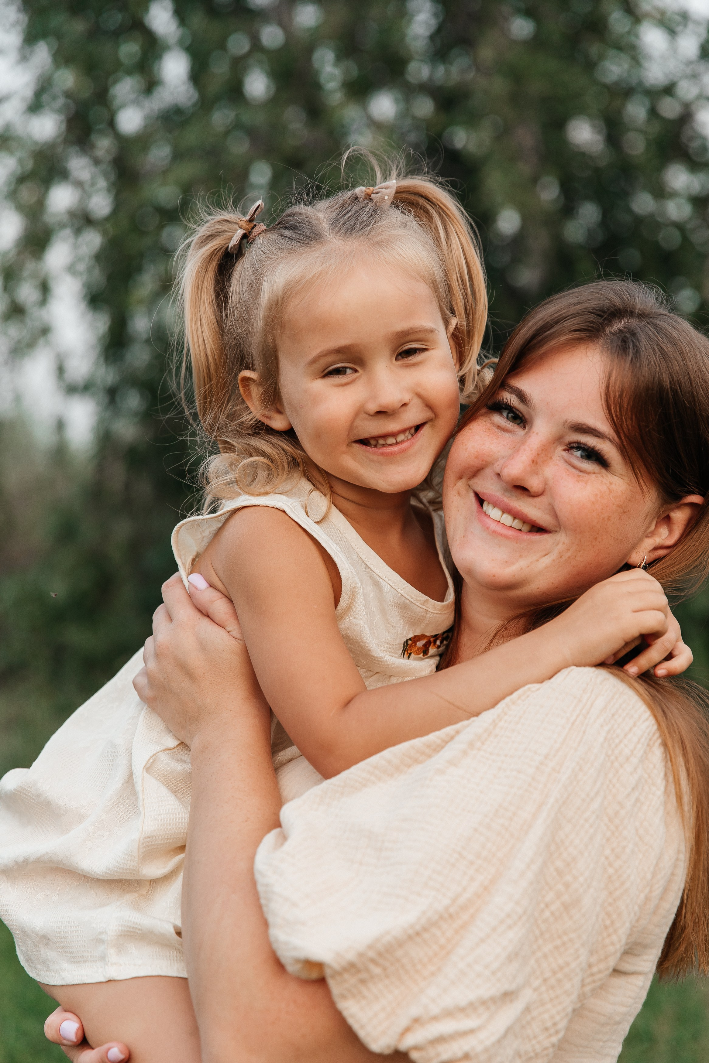 Женя и Вика. Воронистая Анастасия. Фотограф Якутия, Томпонский район