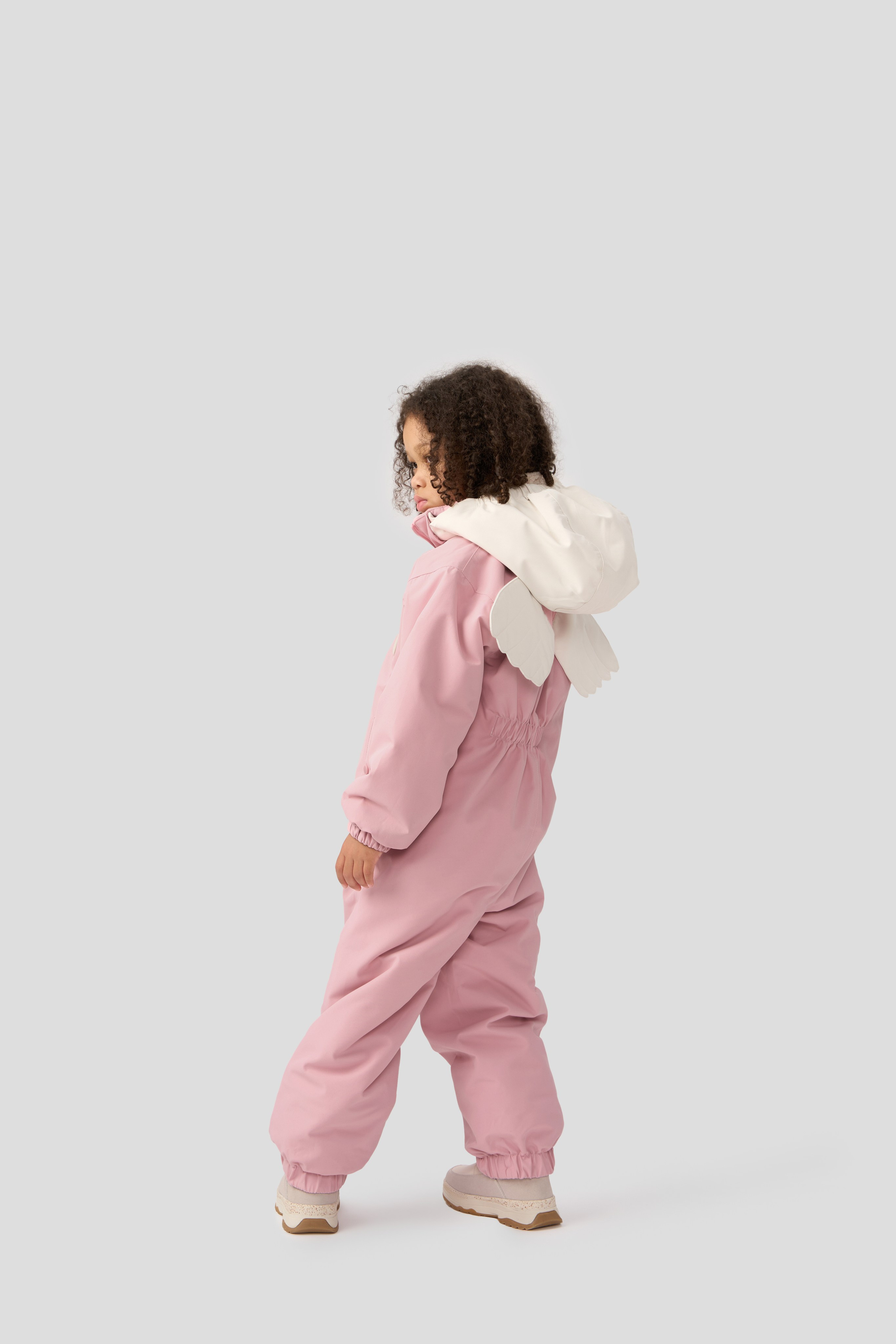 "Профессиональная детская фотосъемка для семейных портретов и воспоминаний""Высококачественная детская съемка новорожденных и малышей в студии""Рекламная детская фотосъемка для альбомов и подарков""Студийная детская съемка с креативными декорациями и позами""Коммерческая детская фотосъемка для маркетинга детских товаров""Фотография детской съемки с акцентом на эмоции и улыбки""Семейная детская съемка для портфолио и социальных сетей""Профессиональная детская фотосъемка с мягким освещением""Рекламные фото детской съемки для сайтов и брошюр""Высокоточная детская съемка для воспоминаний и презентаций""Детская фотосъемка высокого разрешения для семейных альбомов""Коммерческая детская съемка с фокусом на радость и развитие""Студийная фотосъемка детской съемки для брендов и маркетинга""Фотографии детской съемки для подарков и увеличения клиентов""Профессиональная детская съемка для каталогов и семейных историй" "Профессиональная каталожная фотосъемка товаров для e-commerce и интернет-магазинов""Высококачественная каталожная съемка одежды и аксессуаров с белым фоном""Рекламная каталожная фотосъемка для маркетинга продуктов и брендов""Студийная каталожная съемка с детальной проработкой текстур и материалов""Коммерческая каталожная фотосъемка для каталогов и онлайн-платформ""Фотография каталожной съемки с акцентом на дизайн и презентацию товаров""Предметная каталожная съемка для увеличения продаж в e-commerce""Профессиональная каталожная фотосъемка с использованием студийного освещения""Рекламные фото каталожной съемки для сайтов и социальных сетей""Высокоточная каталожная съемка товаров для презентаций и брошюр""Каталожная фотосъемка высокого разрешения для онлайн-магазинов""Коммерческая каталожная съемка с фокусом на качество и детализацию""Студийная каталожная фотосъемка для брендов и ритейла""Фотографии каталожной съемки для маркетинговых кампаний""Профессиональная каталожная съемка для каталогов и увеличения конверсии"