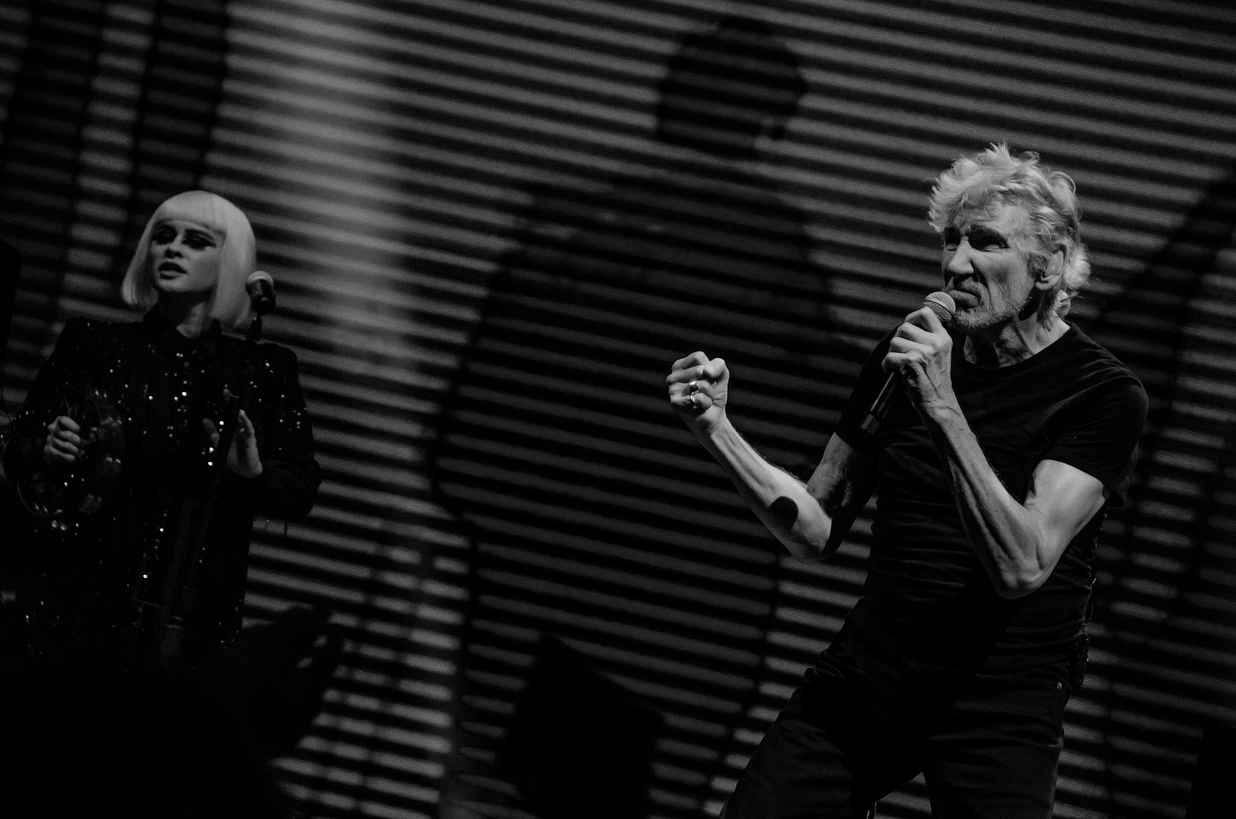 Роджер Уотерс концерт в Москве. Репортажный и свадебный фотограф в Курске Борис Захарчук