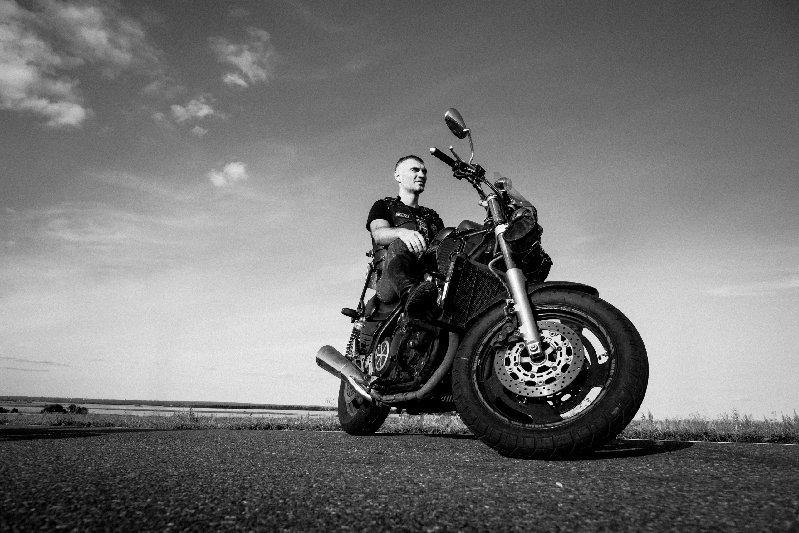 Байкерский клуб Мустанги ОСТ. Репортажный и свадебный фотограф в Курске Борис Захарчук