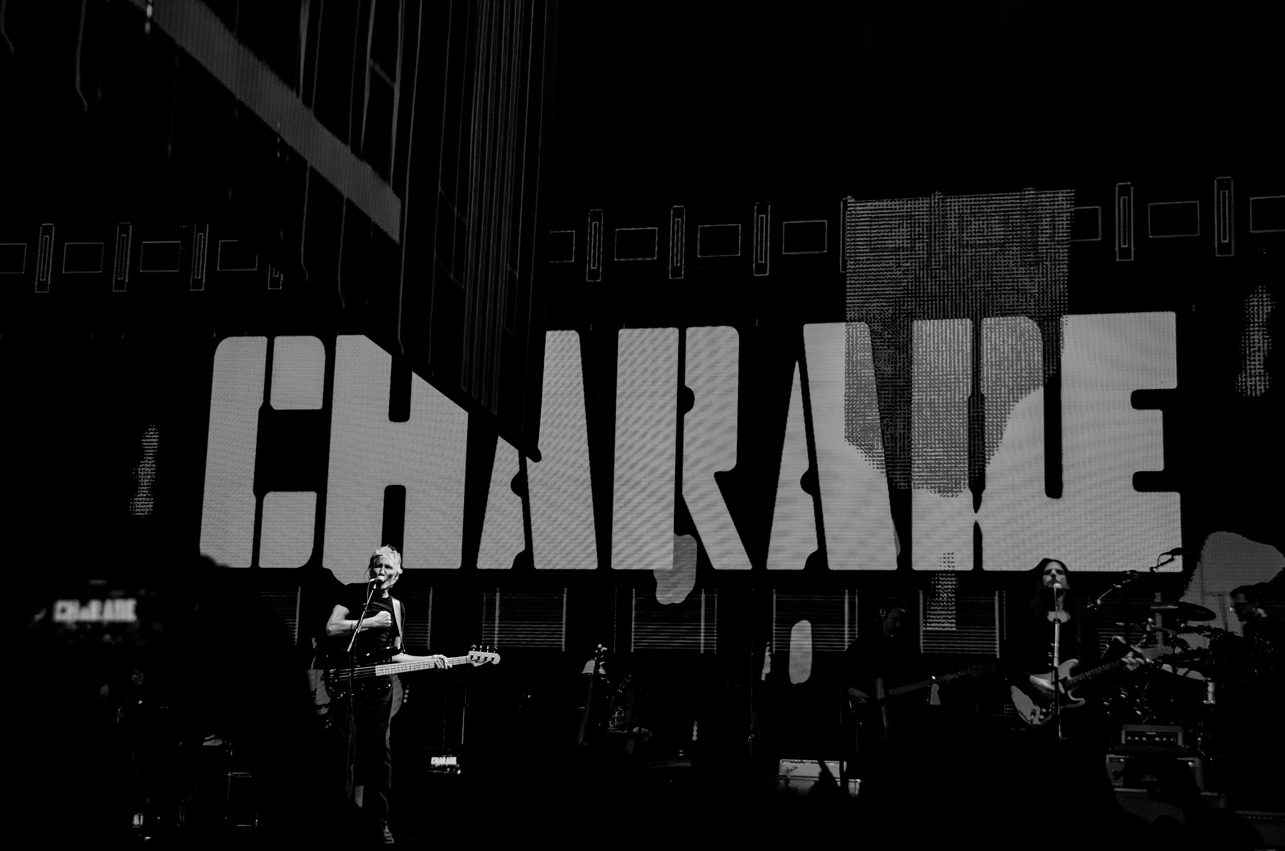 Роджер Уотерс концерт в Москве. Репортажный и свадебный фотограф в Курске Борис Захарчук