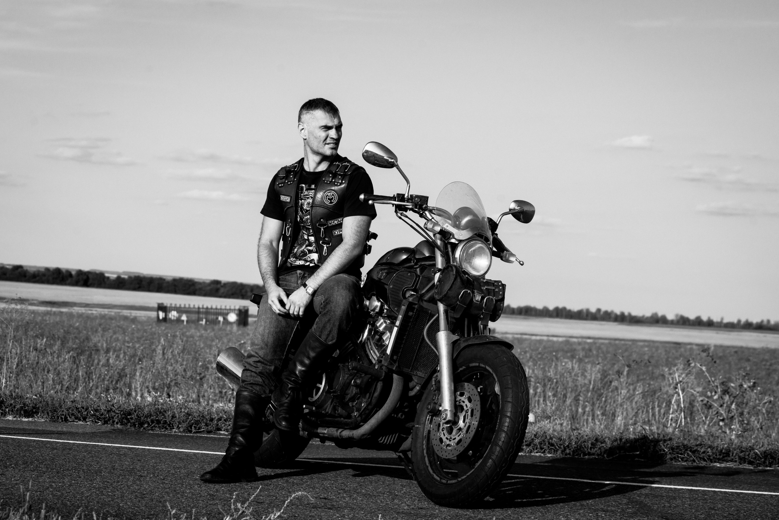 Байкерский клуб Мустанги ОСТ. Репортажный и свадебный фотограф в Курске Борис Захарчук